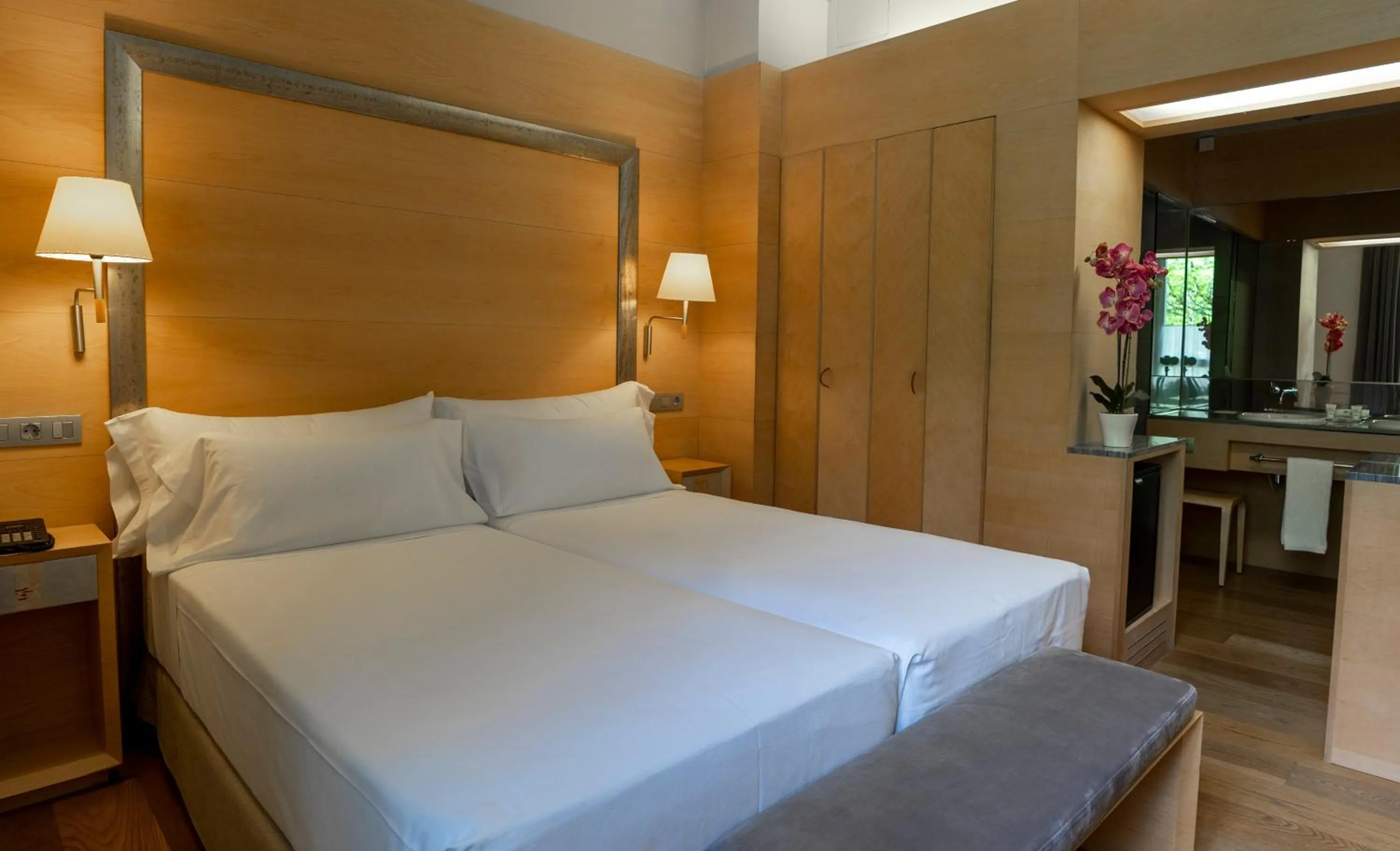Bed in Gran Hotel – Balneario de Panticosa