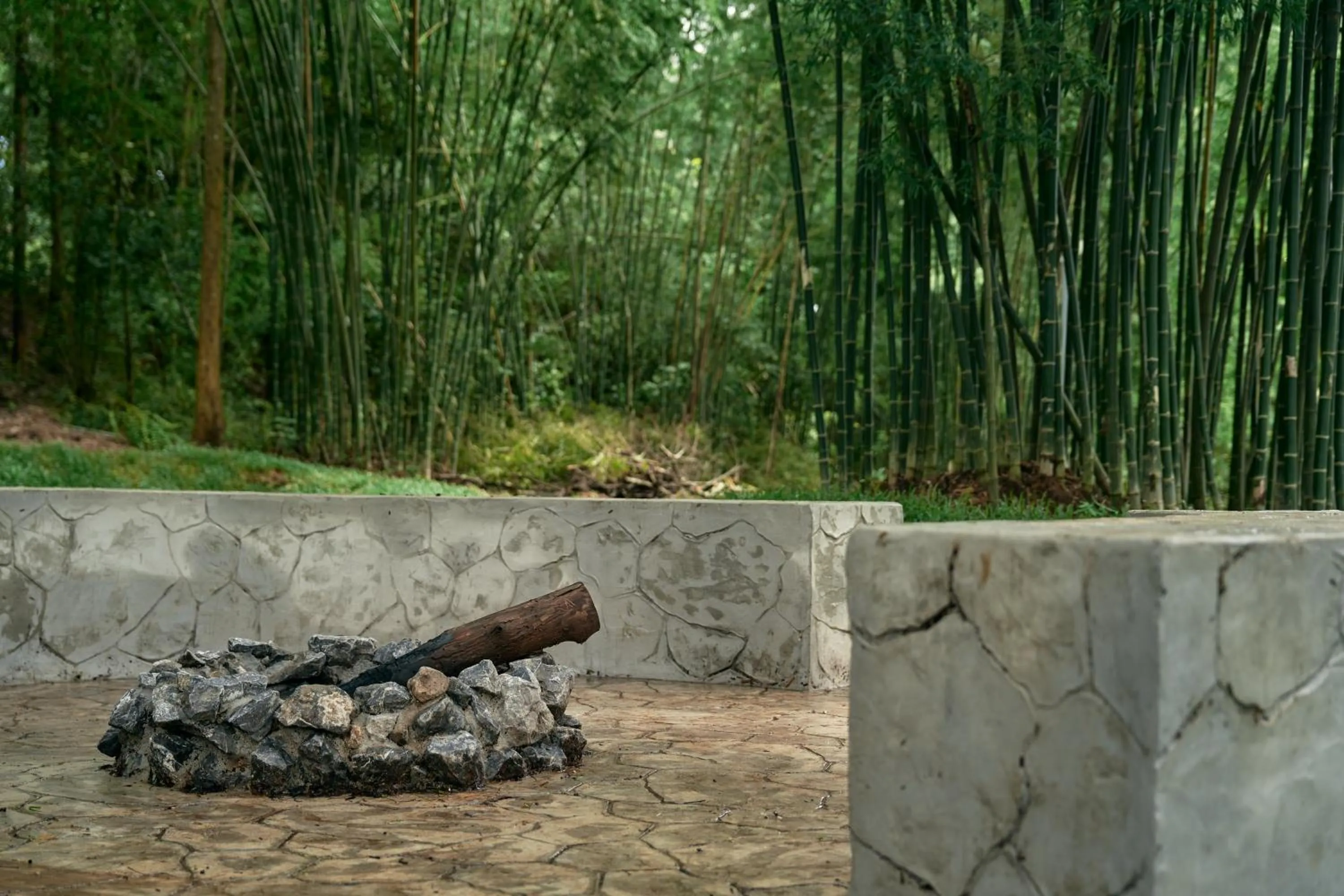 Area and facilities in Baan Rai Santisuk