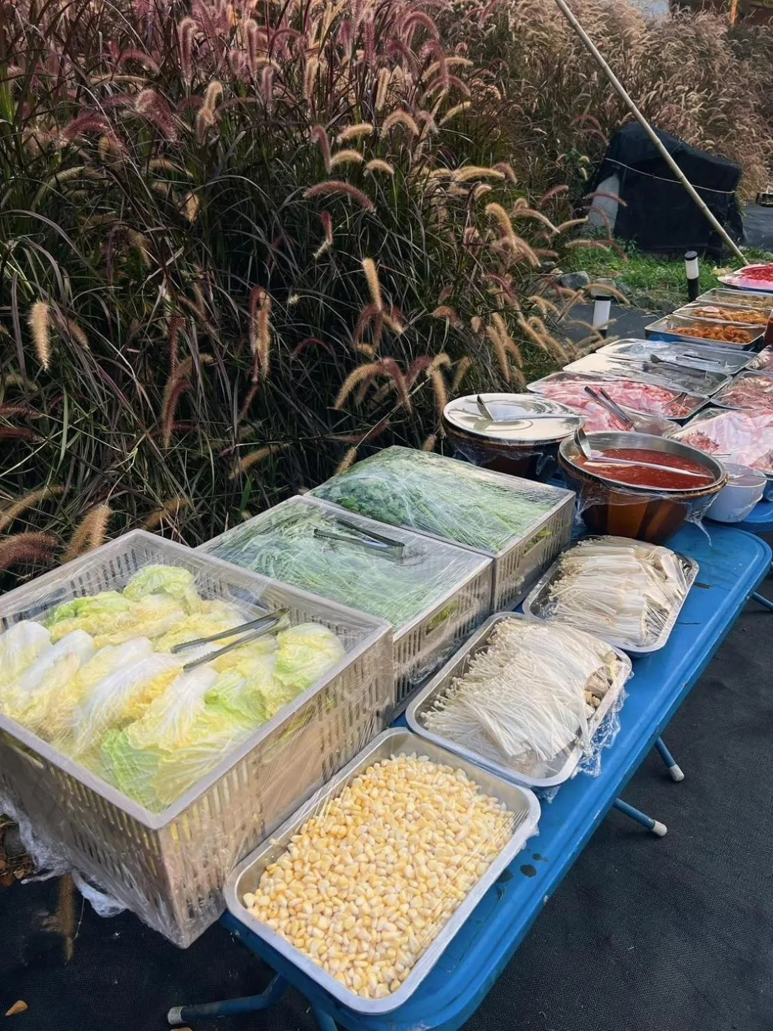 Food and drinks in Baan Rai Santisuk