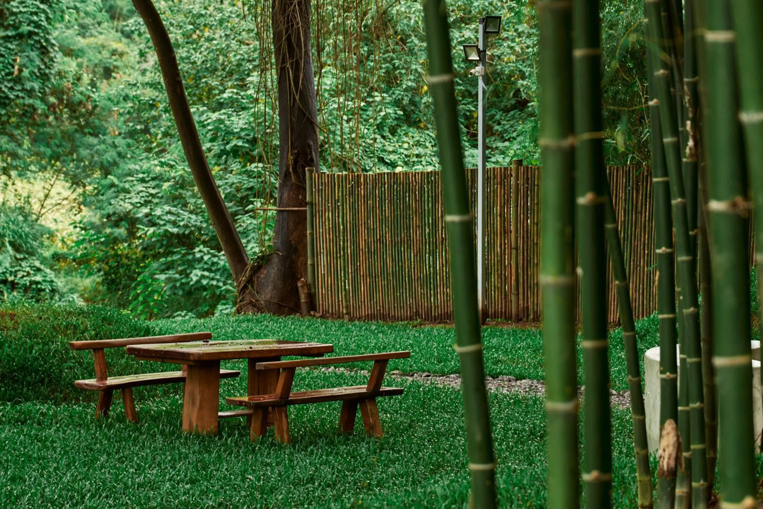 Area and facilities in Baan Rai Santisuk