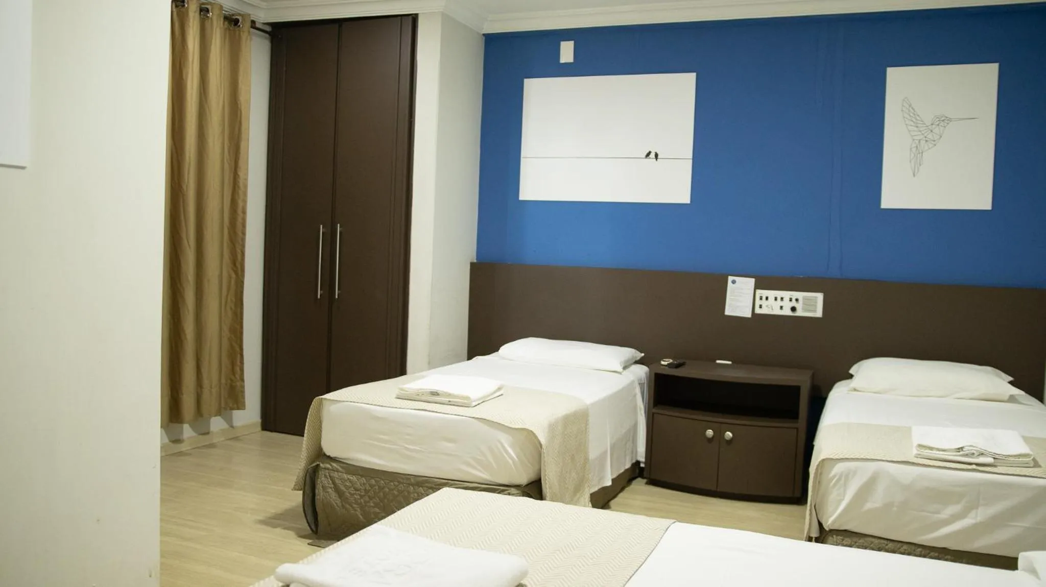 Bedroom, Bed in Abbas Hotel