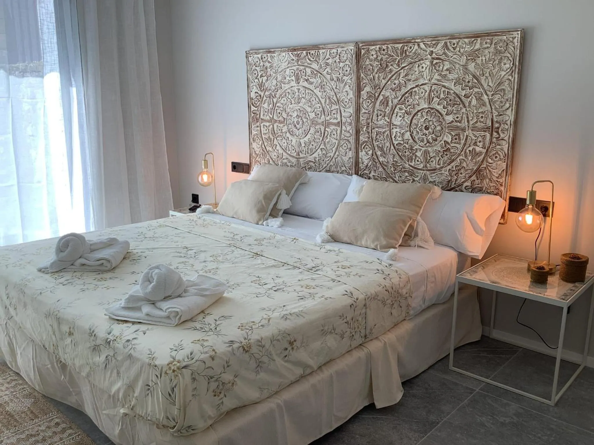 Bed in WHITE HOUSE IBIZA