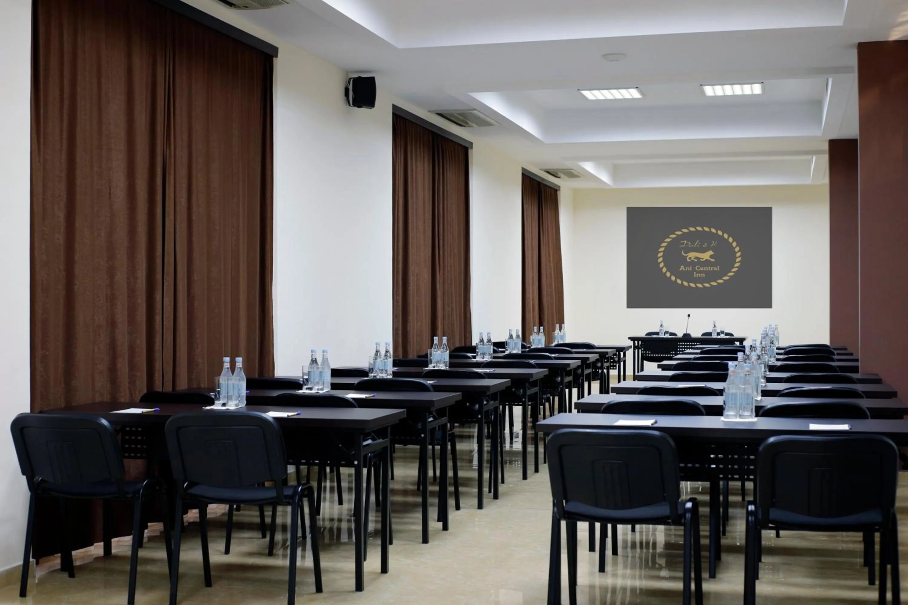 Meeting/conference room in Ani Central Inn