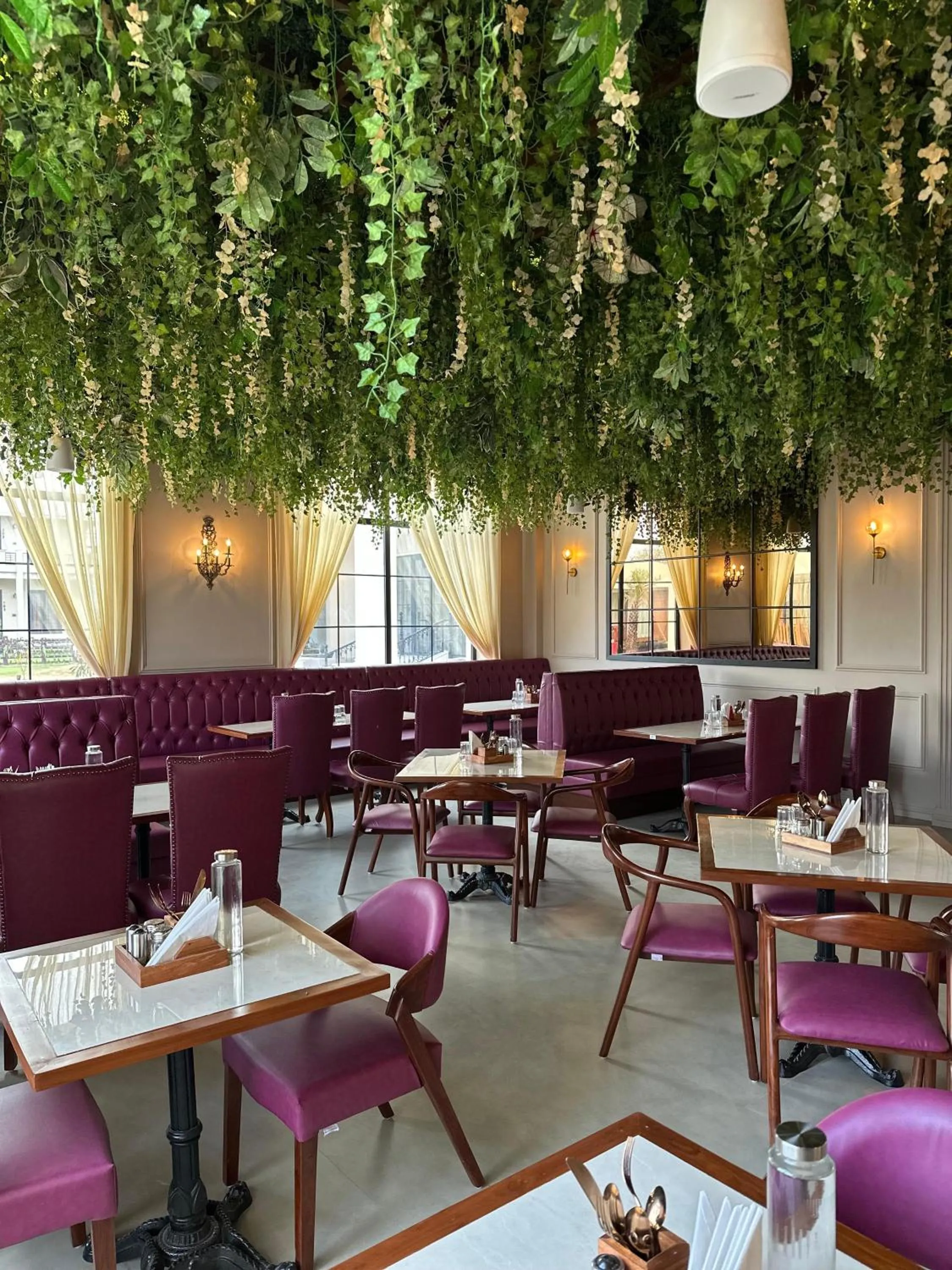 Restaurant/places to eat in La Nature Hotels & Resorts