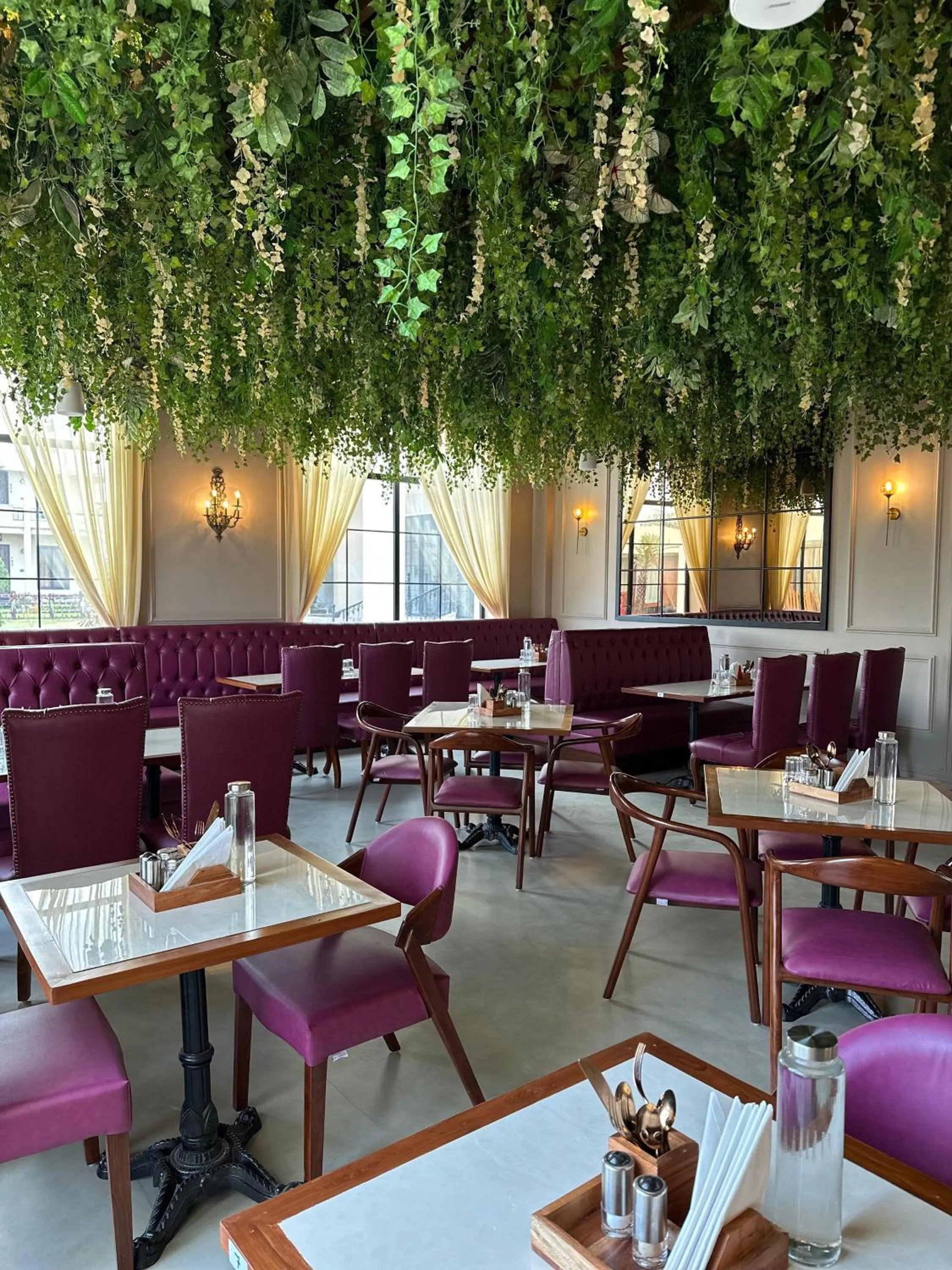 Restaurant/places to eat in La Nature Hotels & Resorts