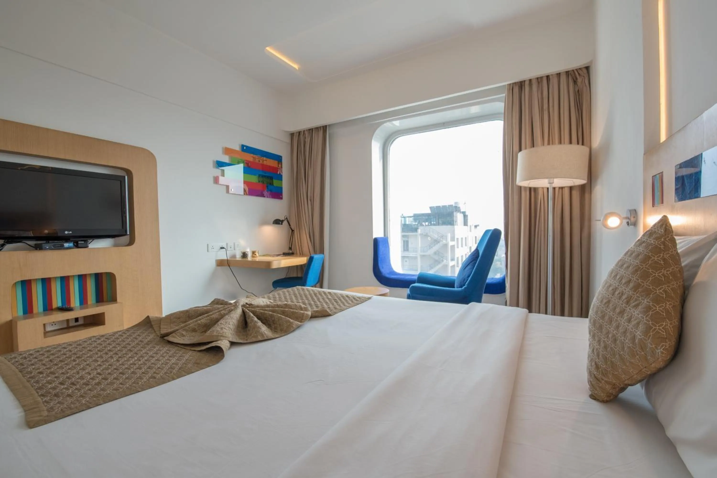 Photo of the whole room, Bed in Park Inn by Radisson New Delhi IP Extension