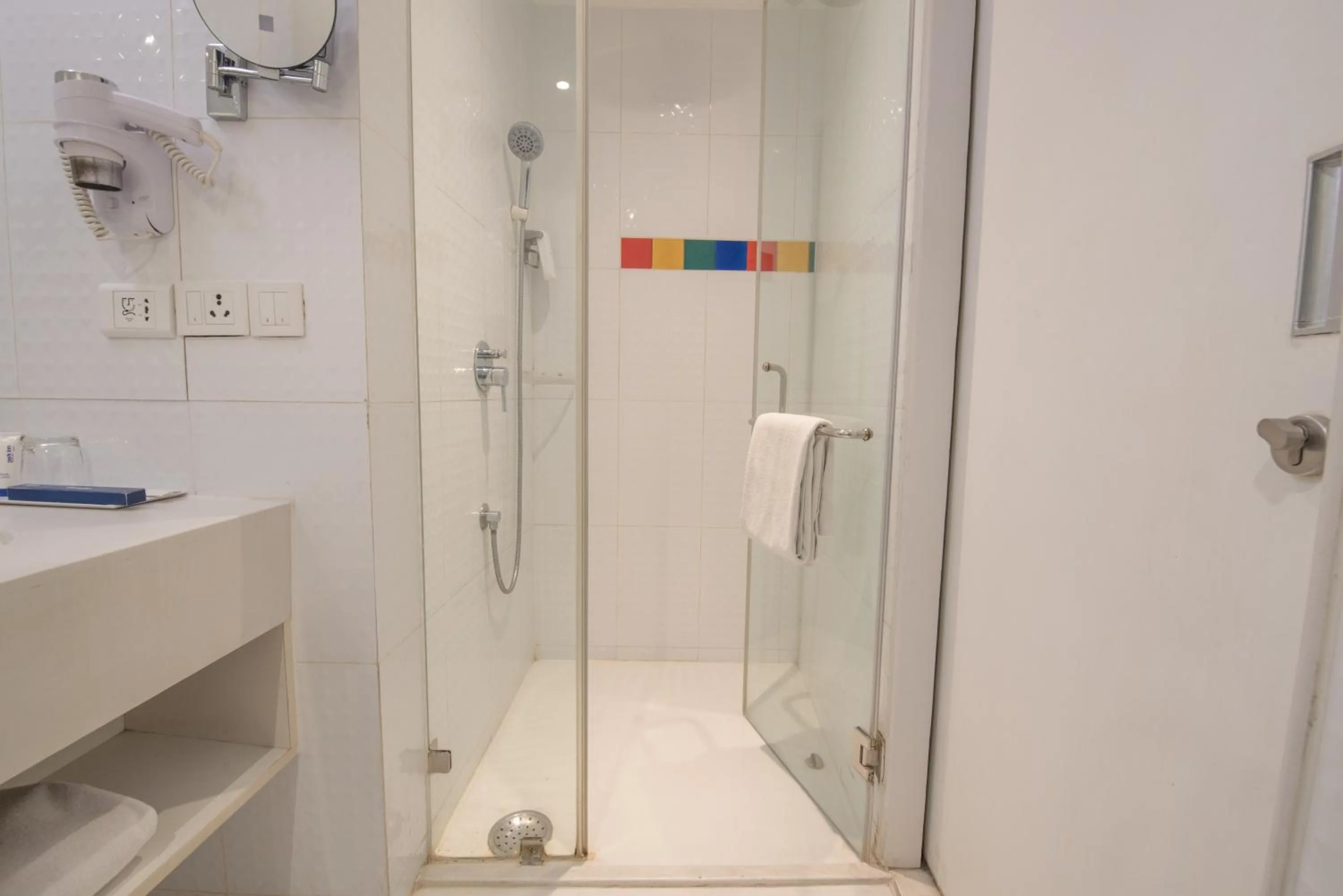 Bathroom in Park Inn by Radisson New Delhi IP Extension