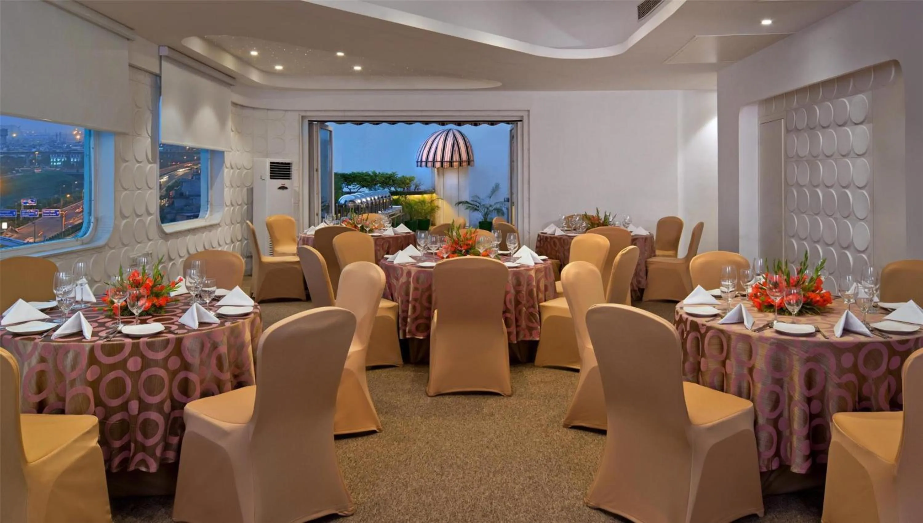 wedding in Park Inn by Radisson New Delhi IP Extension