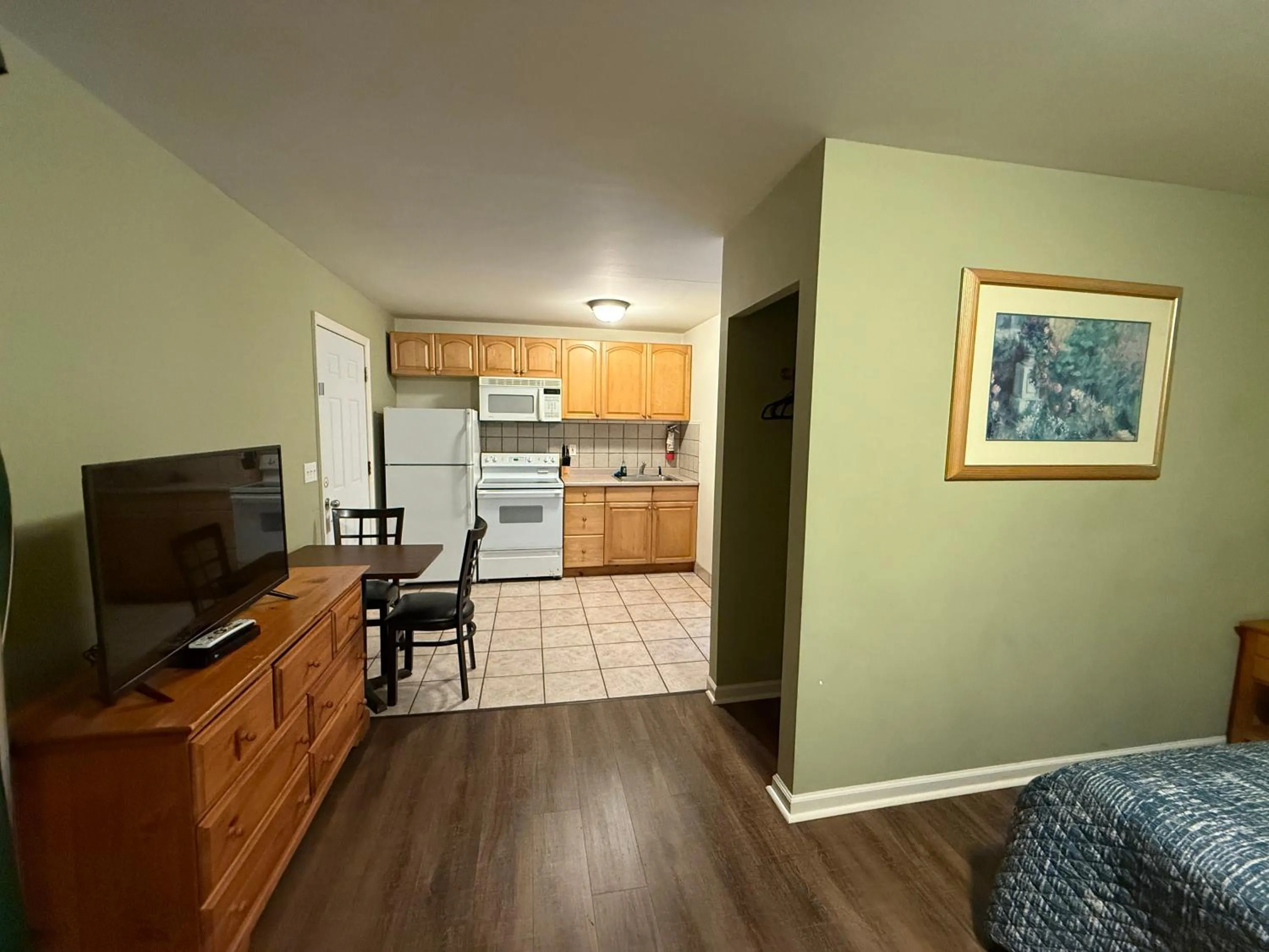 Kitchen or kitchenette in Heidi's Inn