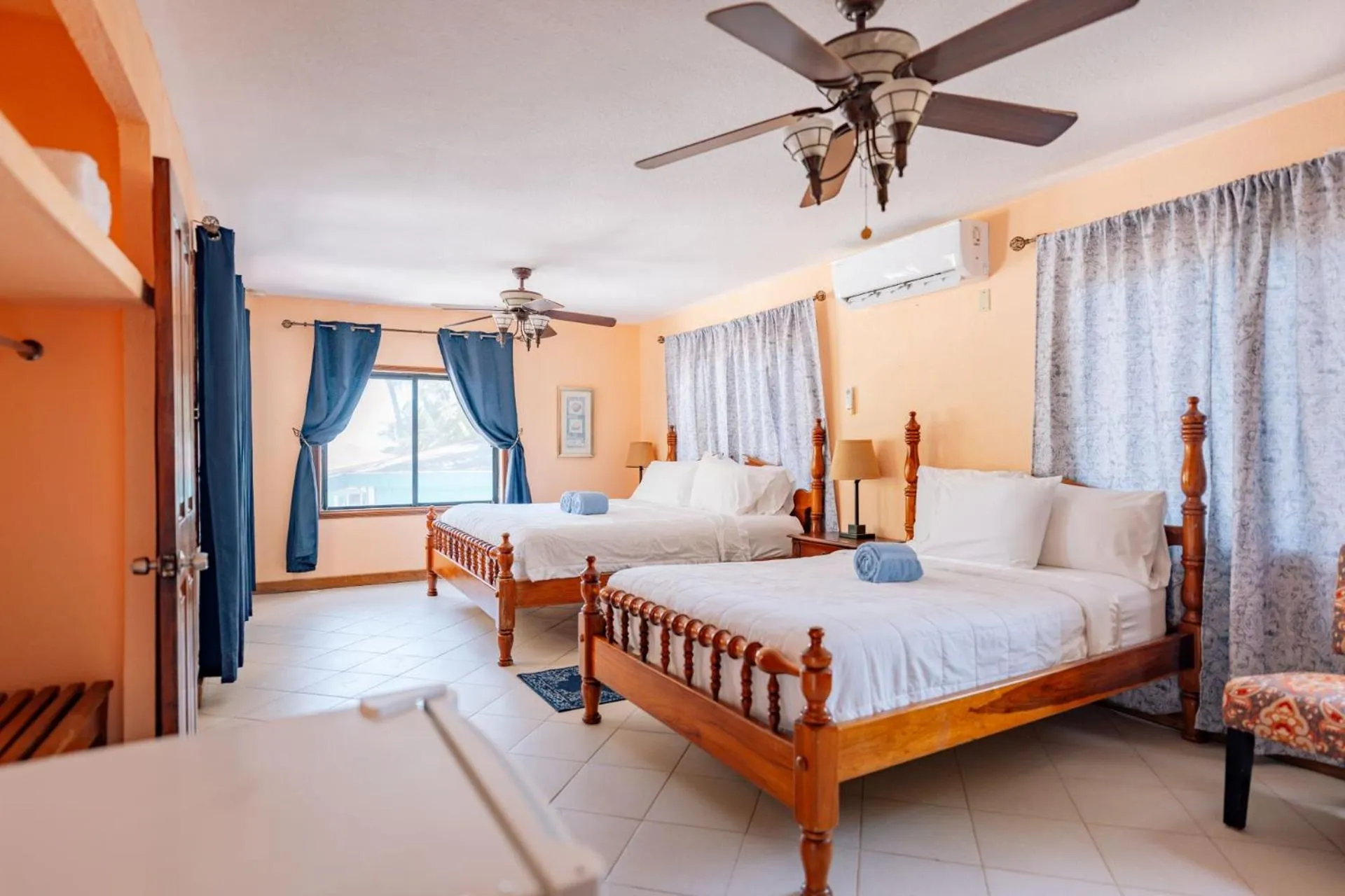 Bed in Blue Marlin Beach Resort