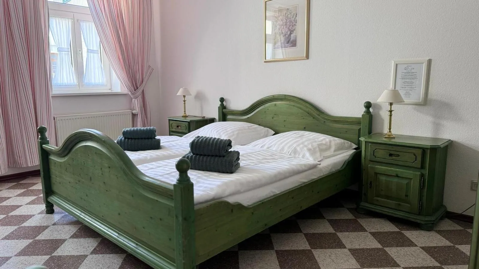 Bed in Hotel & Restaurant zur Post