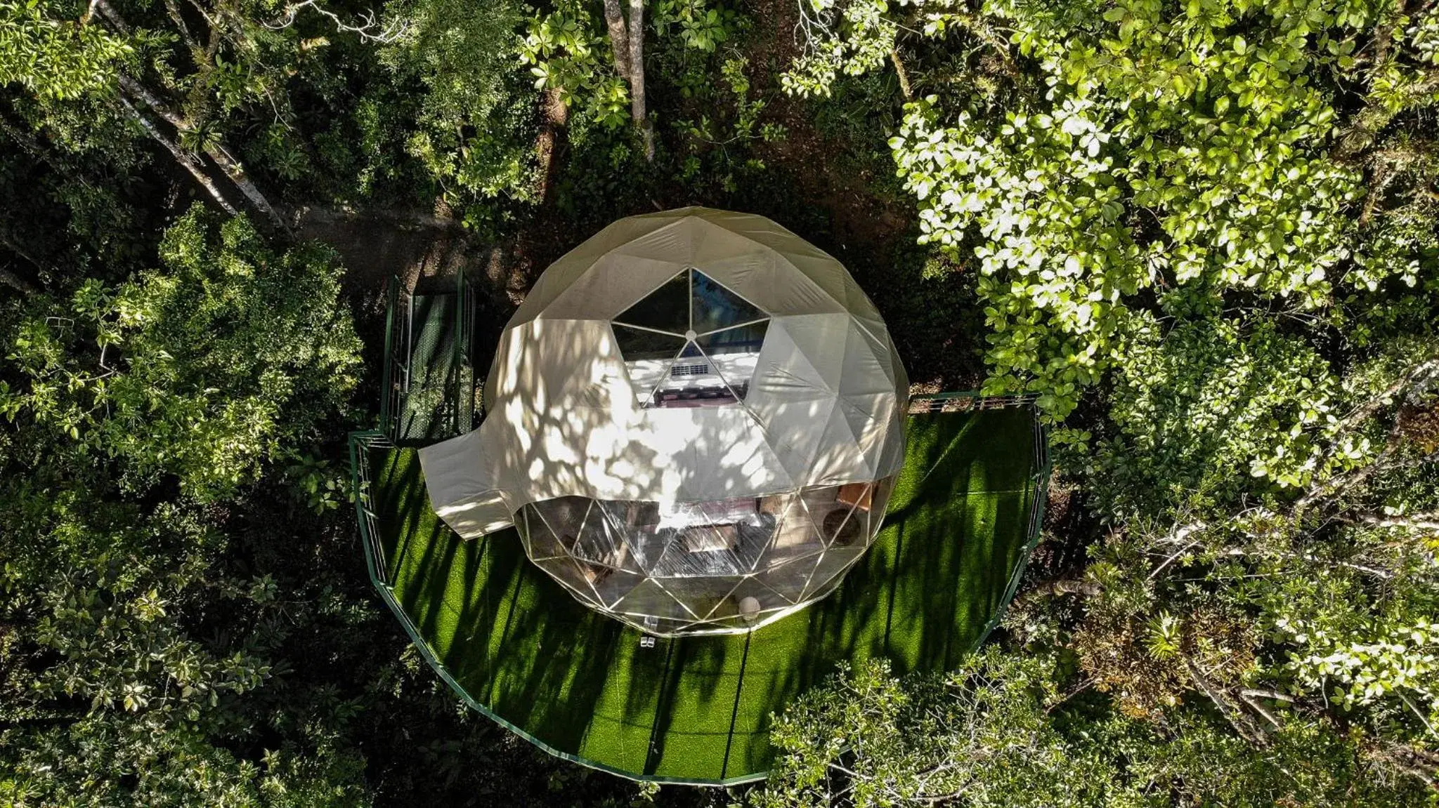 Premium tent with Balcony in Way To Heaven Glamping Premium tent with Balcony in Way To Heaven Glamping