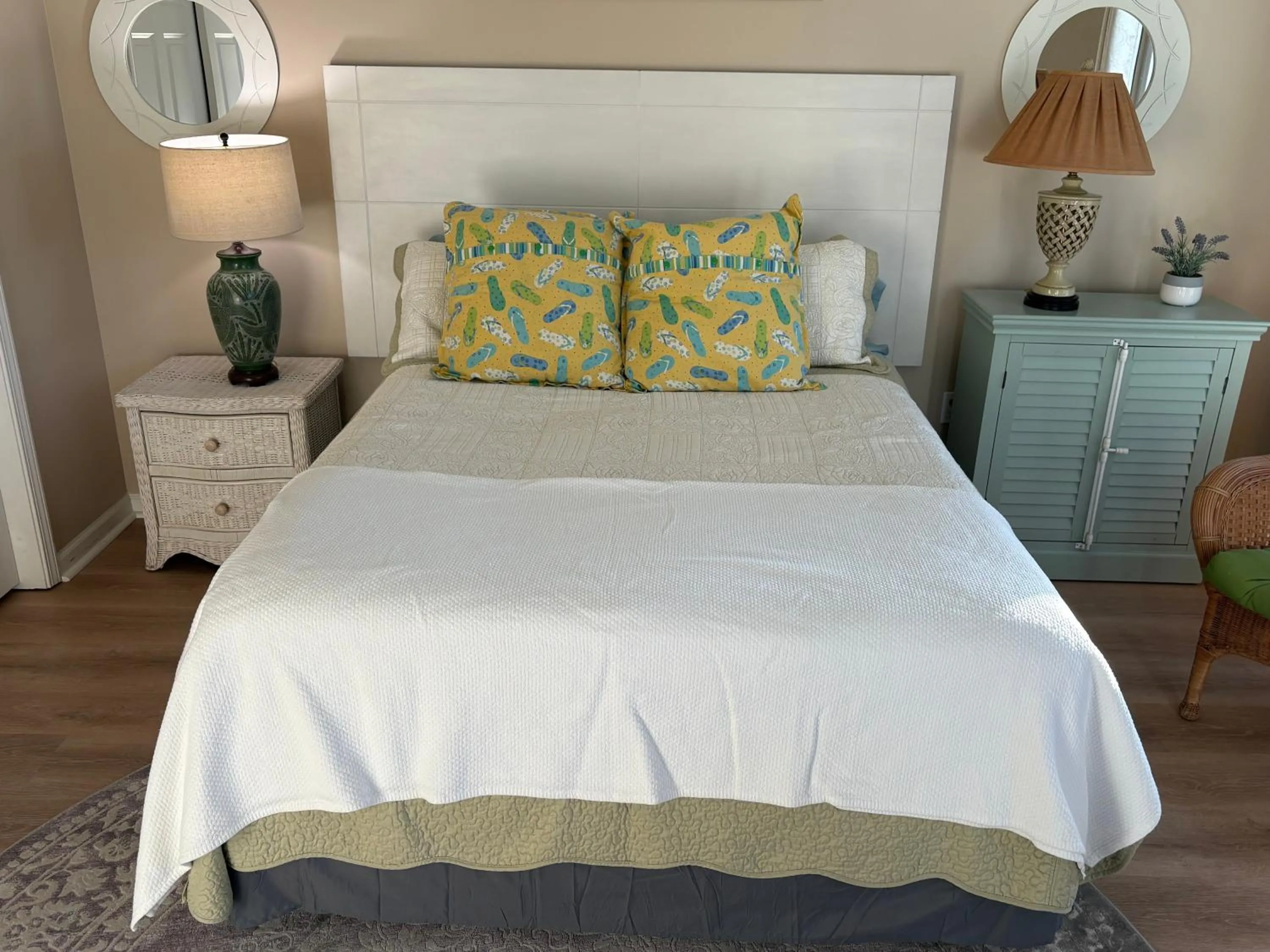 Bedroom, Bed in the palms of destin 2114