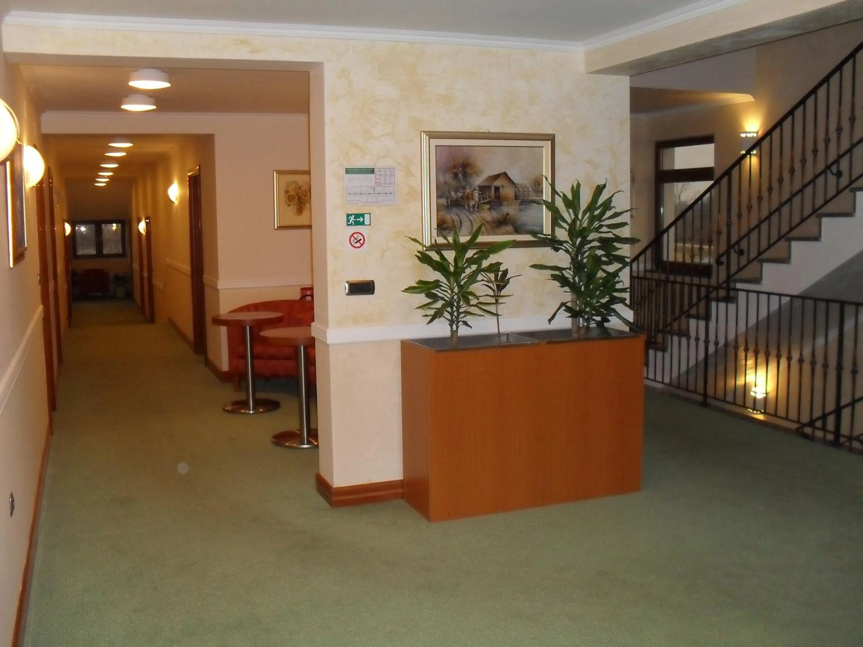 Communal lounge/ TV room in Hotel Kralj