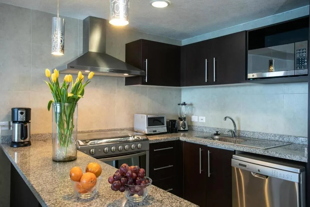 Grand Venetian Beachfront Condo