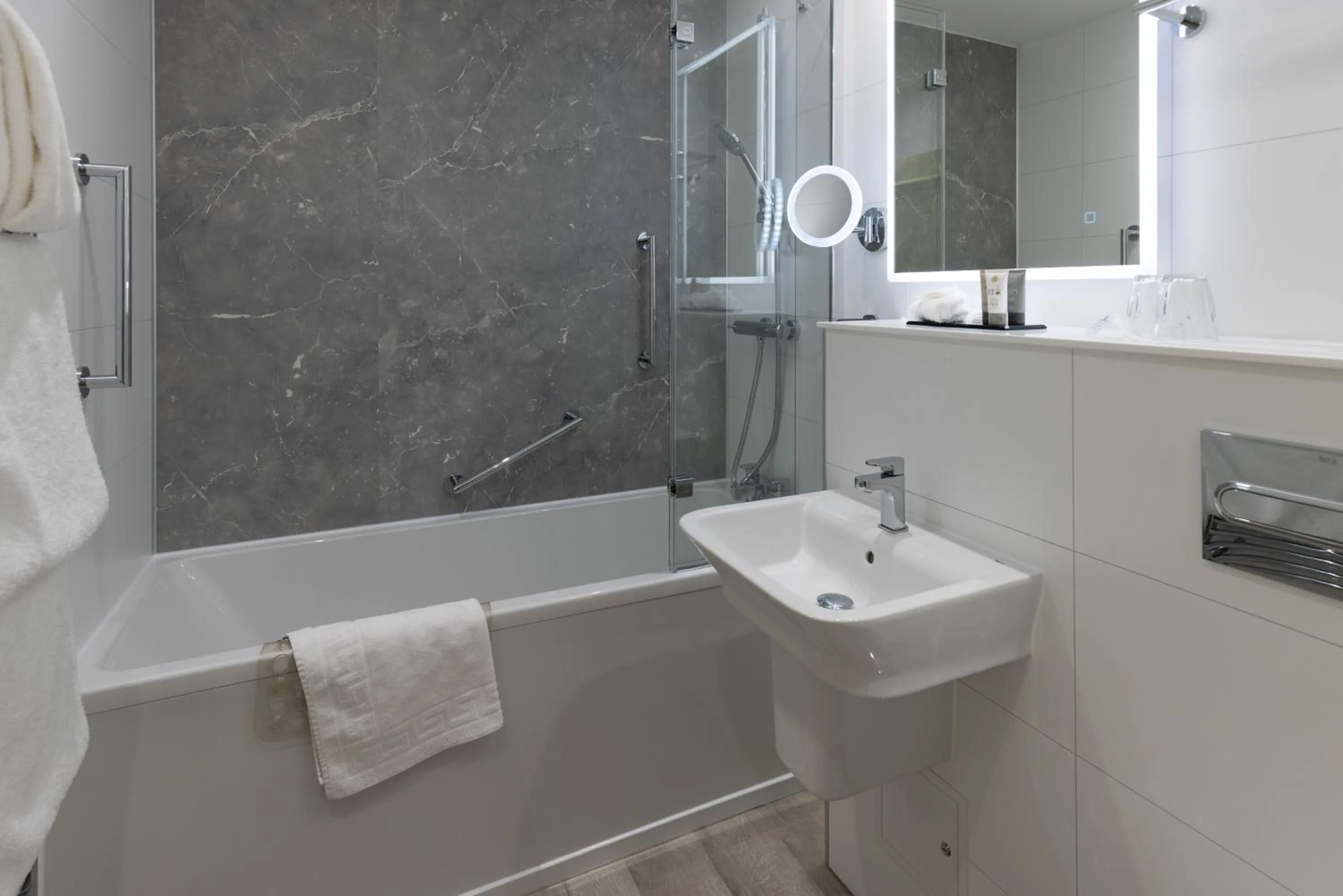 Langstone Cliff Hotel