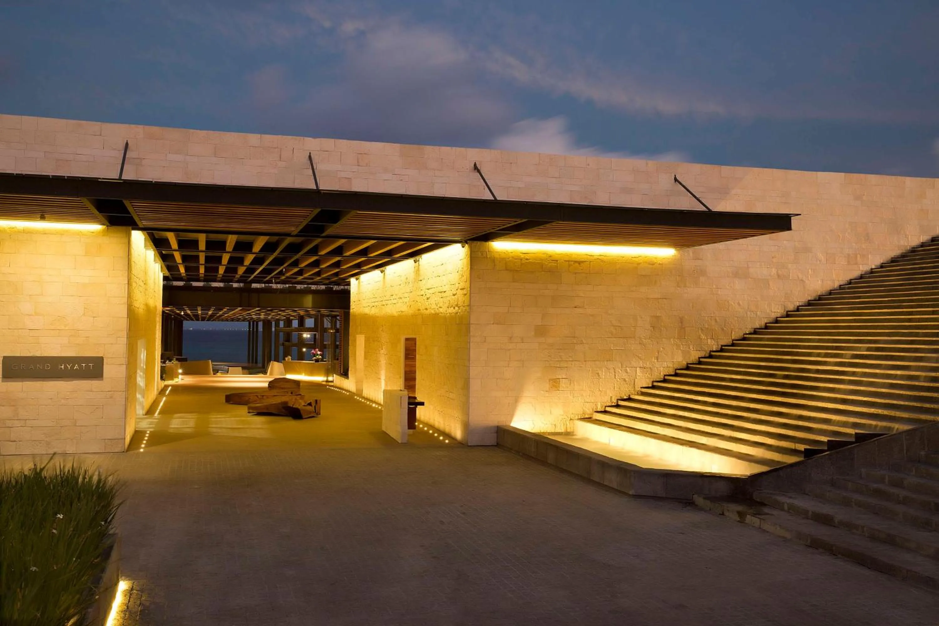 Property building in Grand Hyatt Playa del Carmen Resort