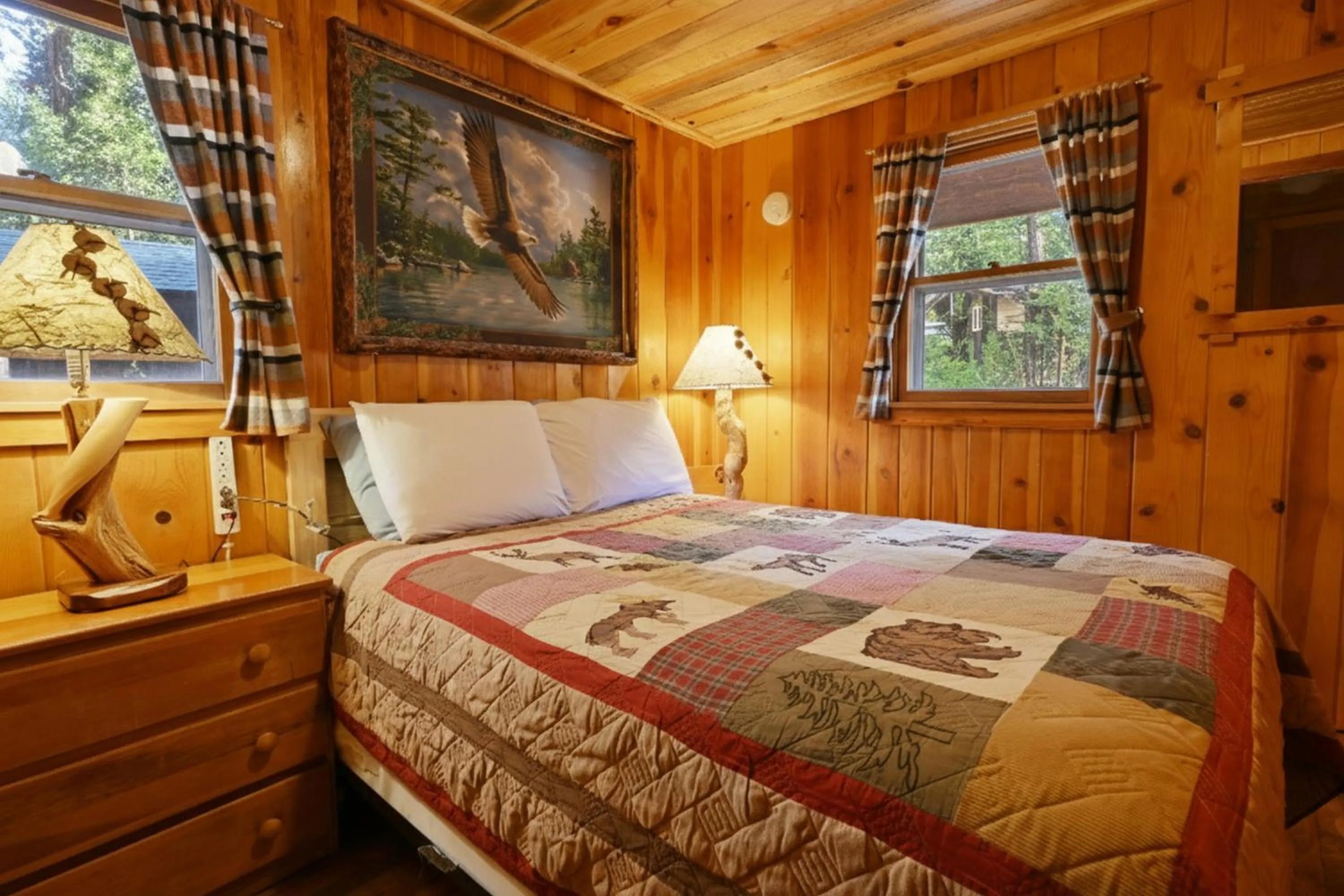 Bed in Pine Haven Resort