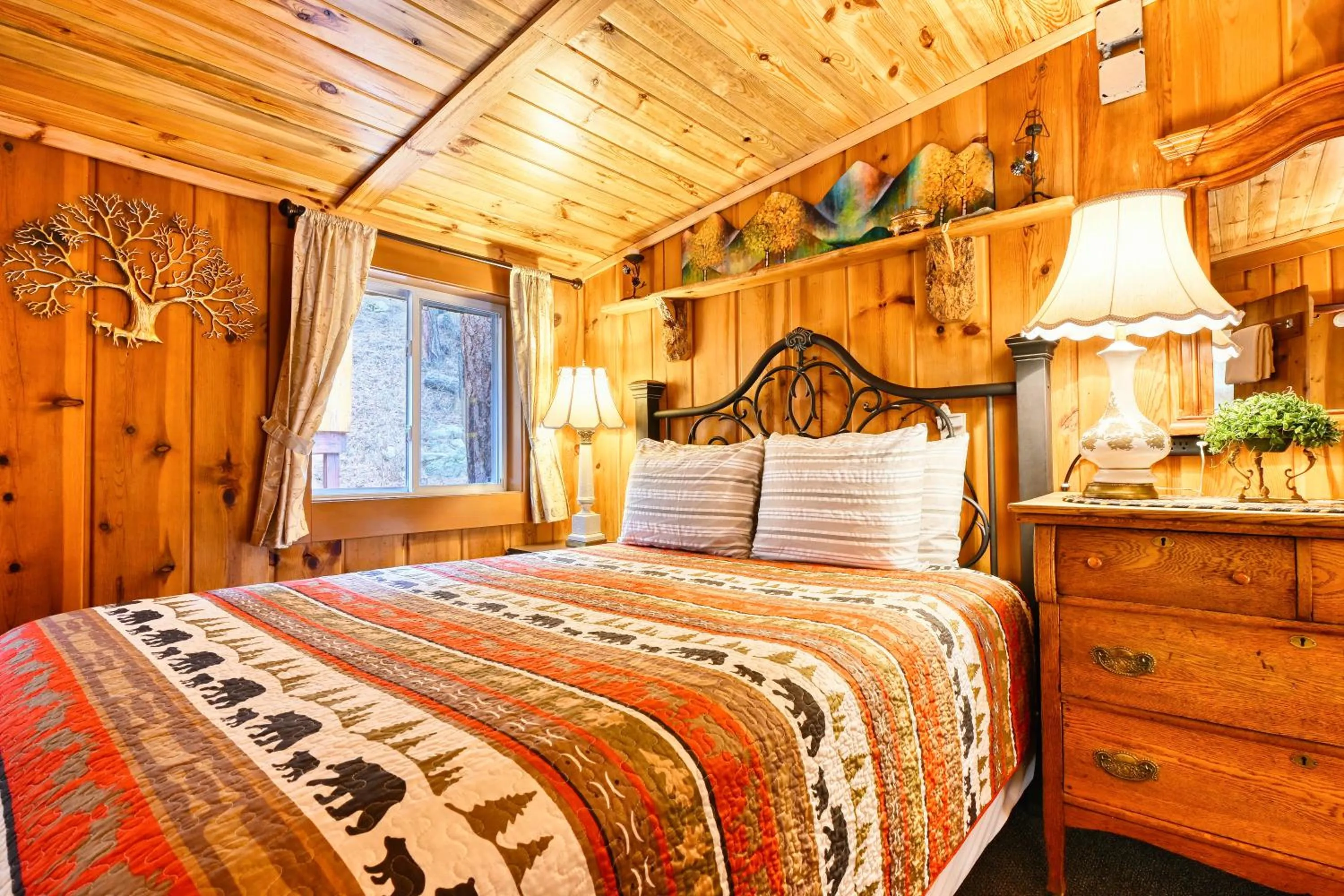 Bed in Pine Haven Resort