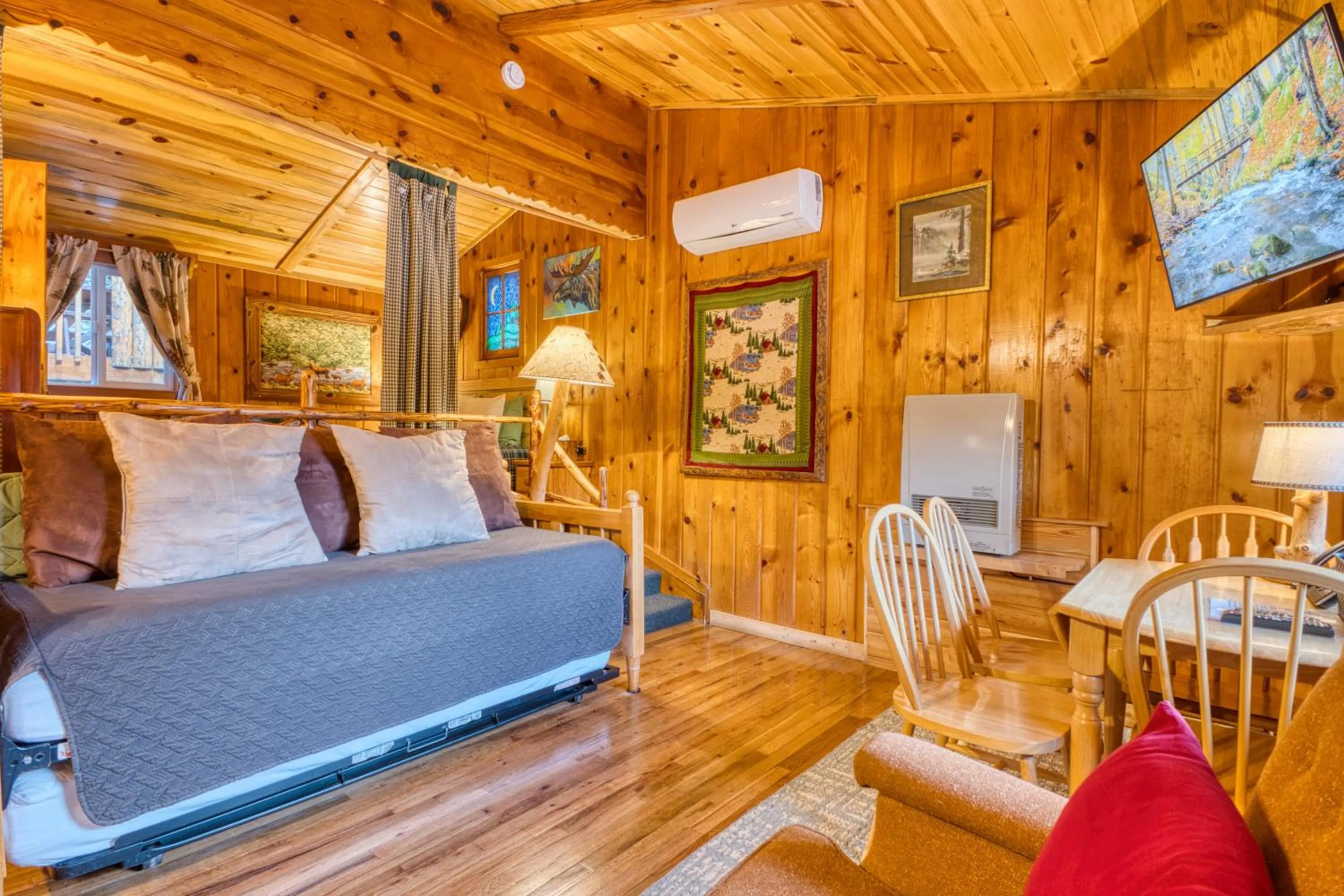 Bed in Pine Haven Resort