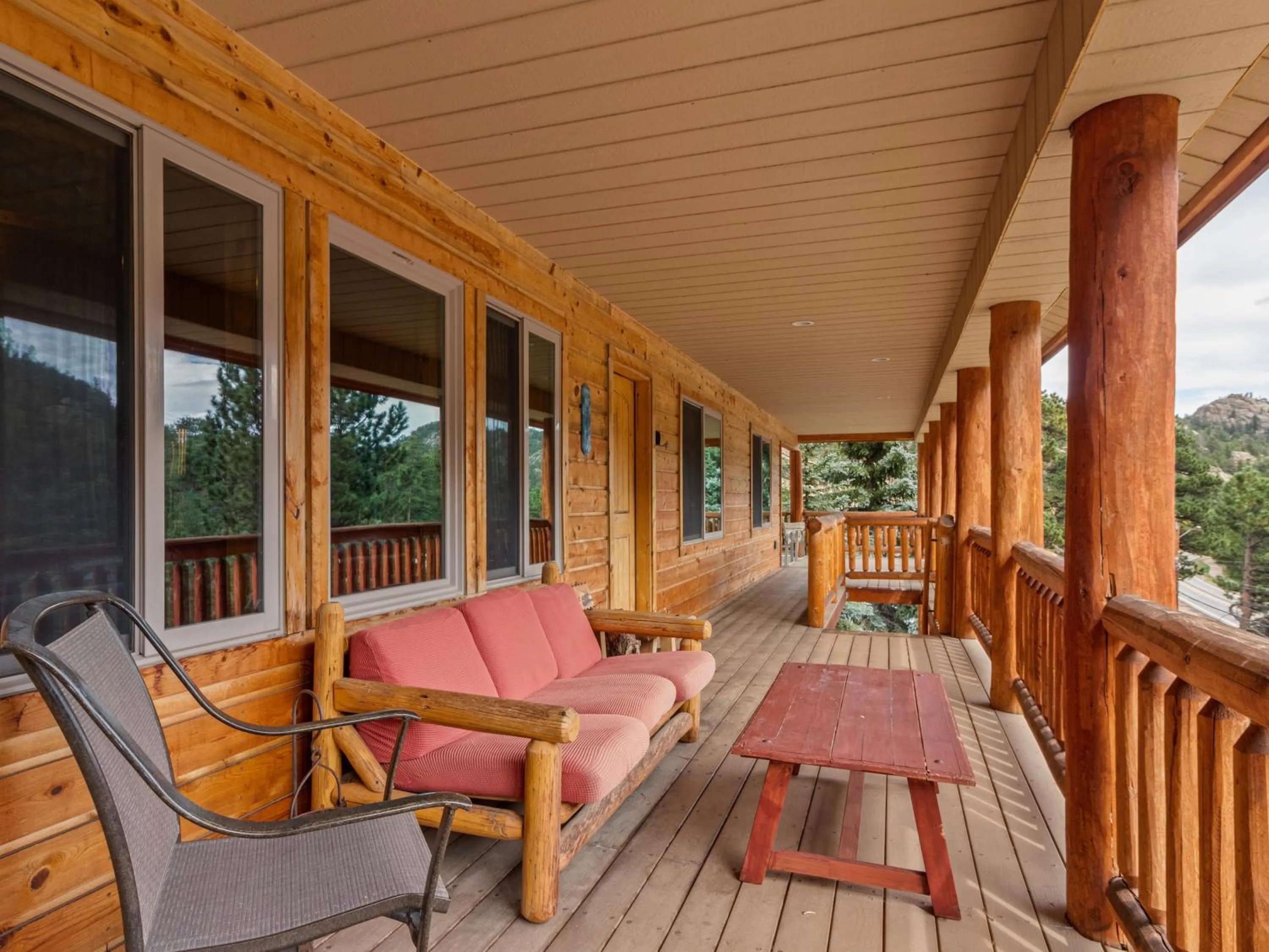 Balcony/Terrace in Pine Haven Resort