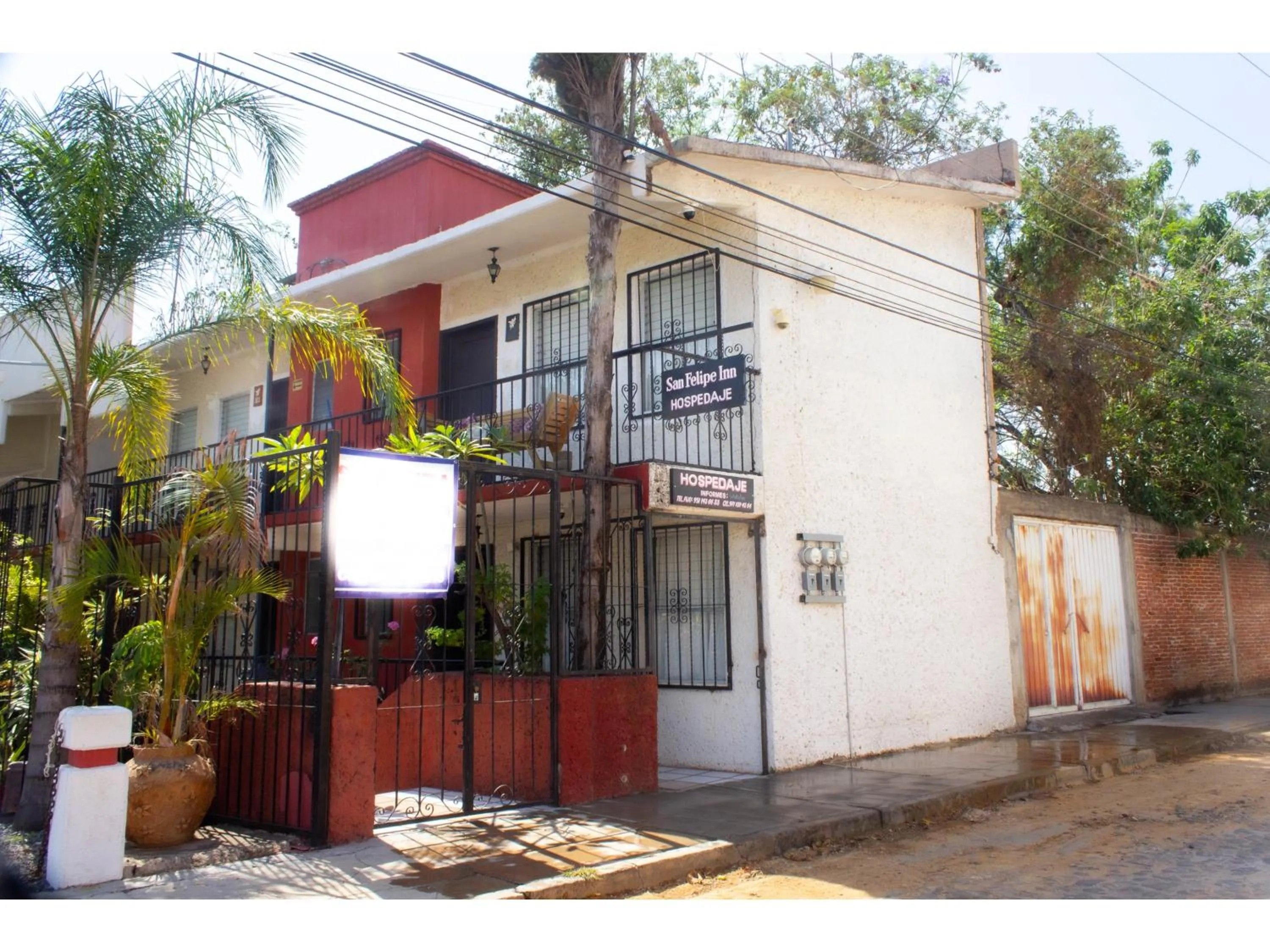 Facade/entrance in OYO Hotel San Felipe Inn