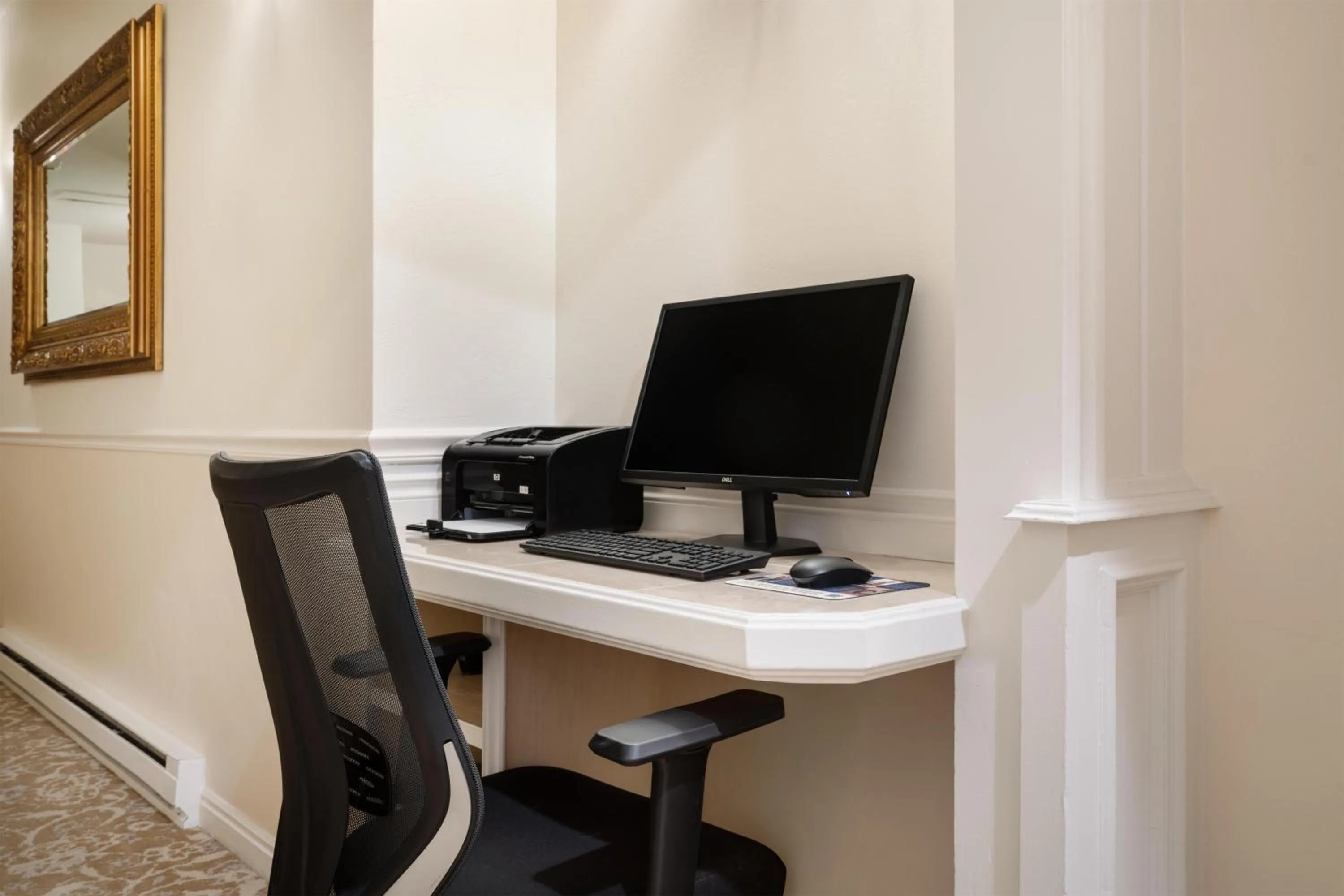 Business facilities in Best Western Grandma's Feather Bed