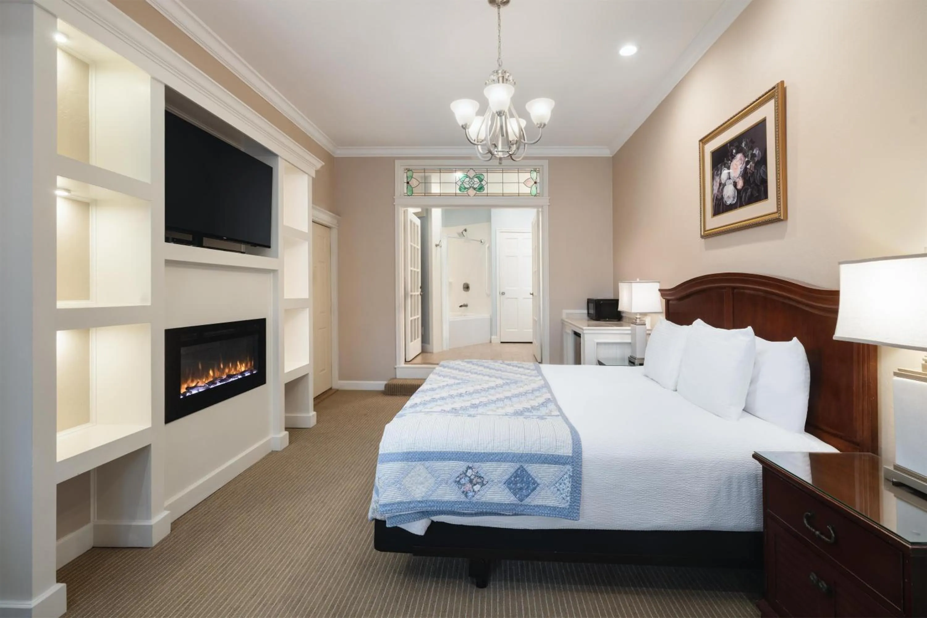 Bedroom, Bed in Best Western Grandma's Feather Bed