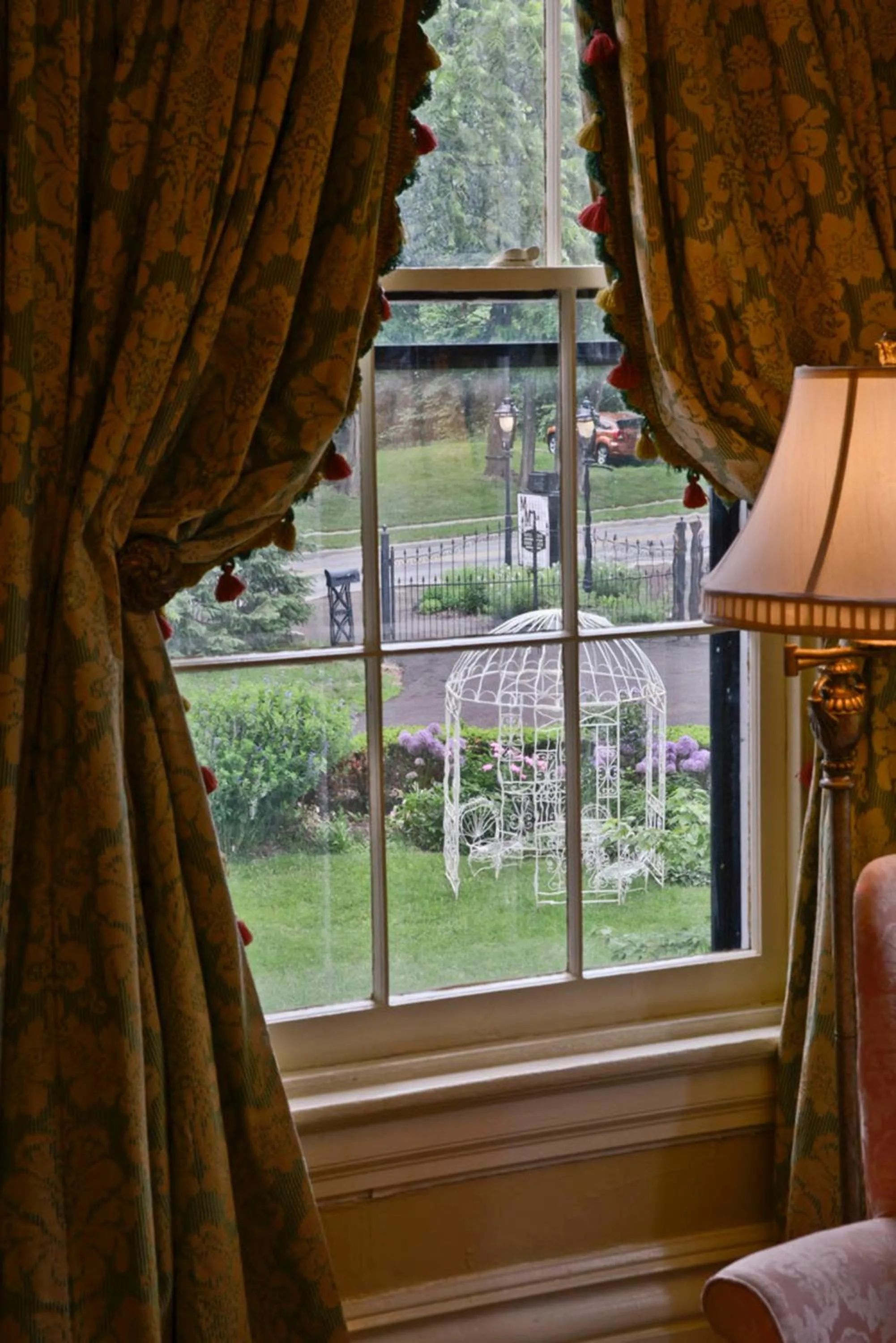 Garden view in Maxwell Mansion Hotel