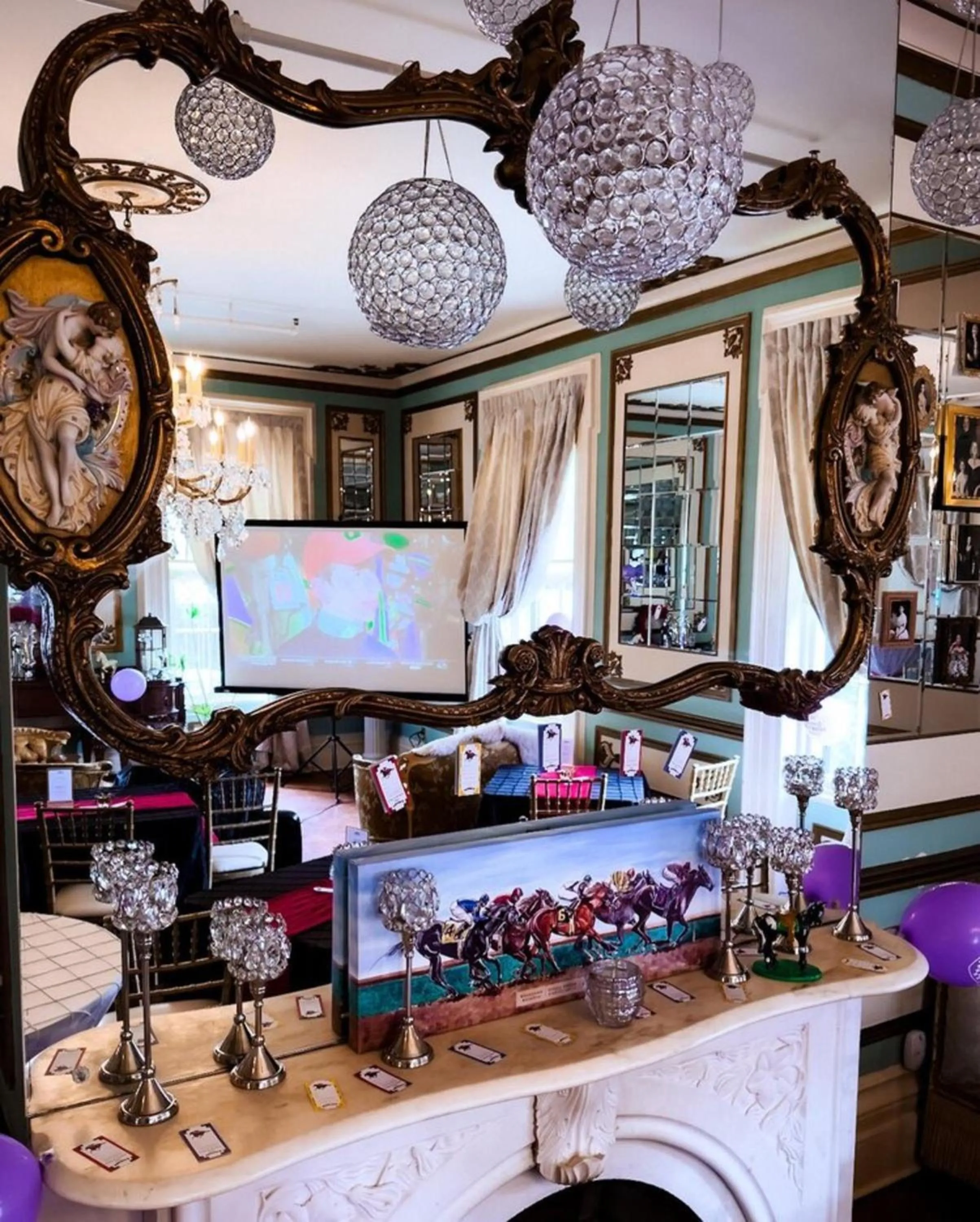 Decorative detail in Maxwell Mansion Hotel