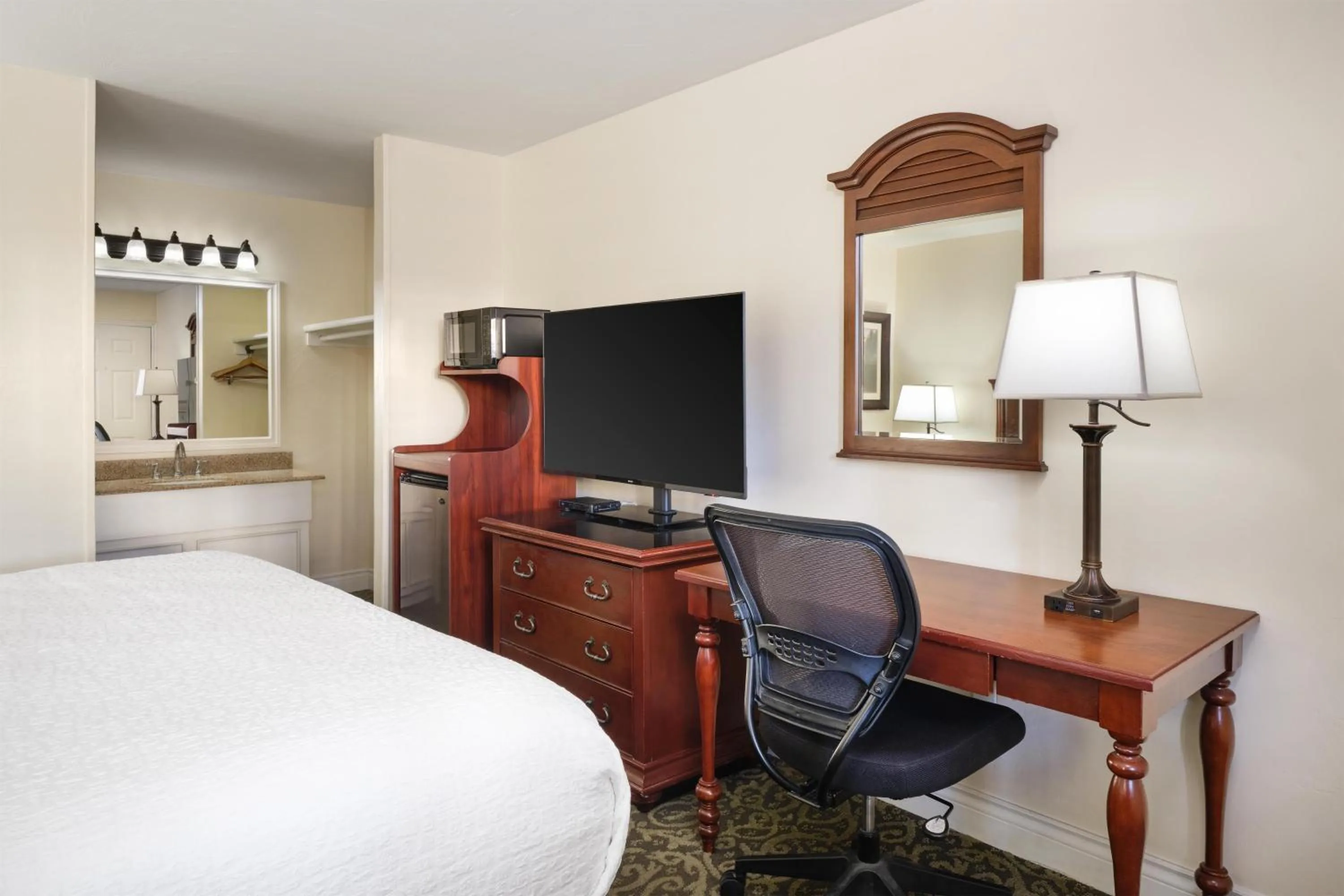 Bedroom, Bed in Best Western Country Lane Inn