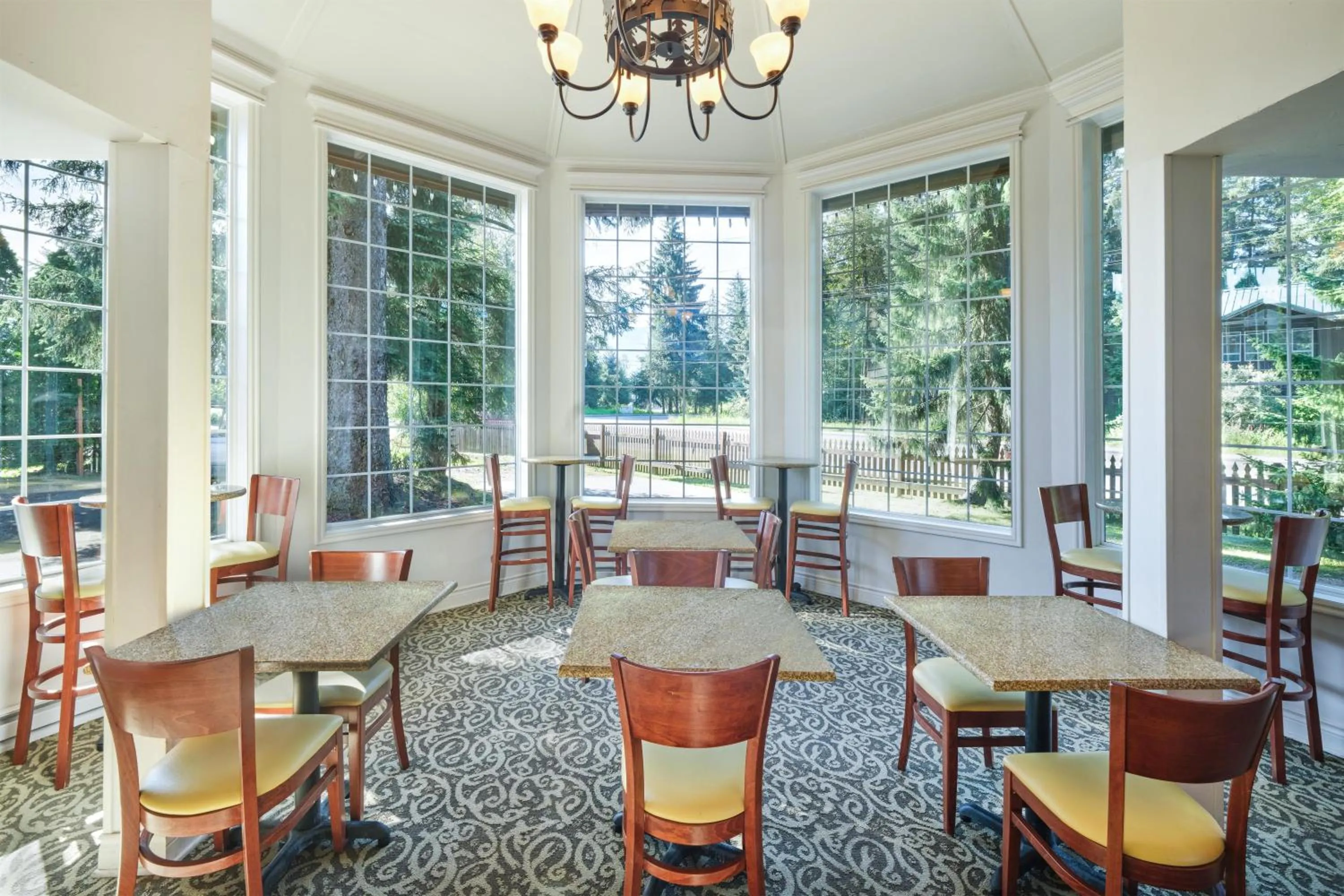 Restaurant/places to eat in Best Western Country Lane Inn