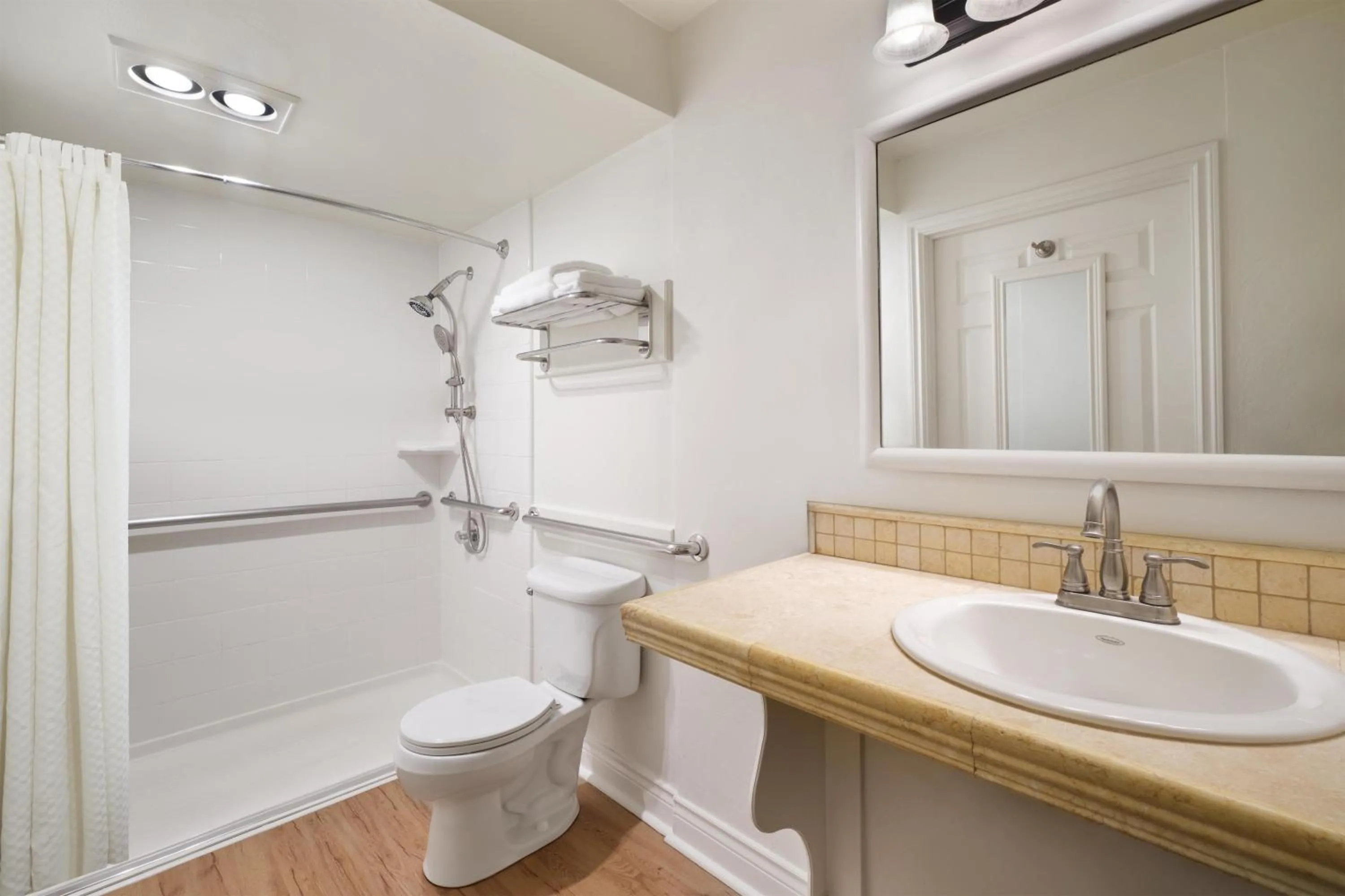 Bathroom in Best Western Country Lane Inn