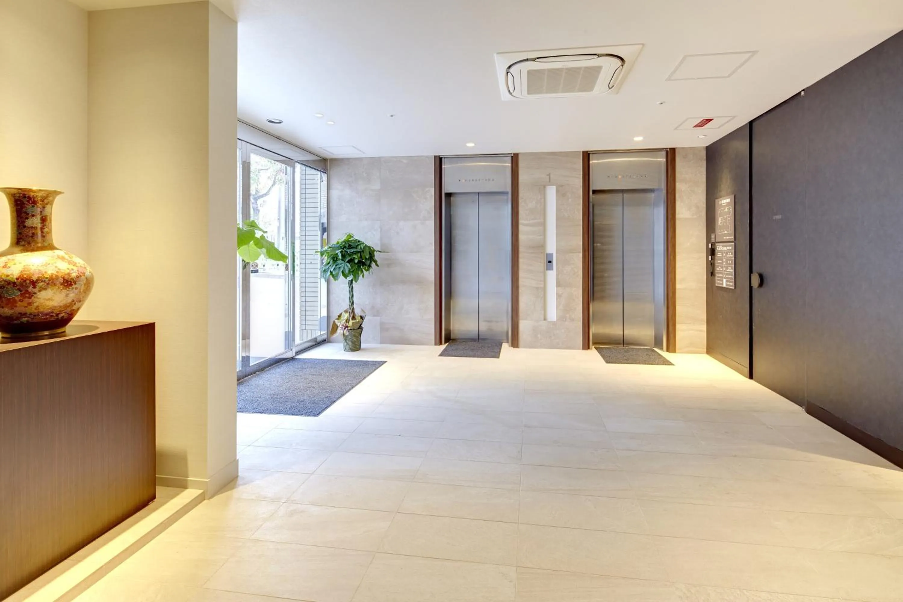 Lobby or reception in Hotel Resonex Naha
