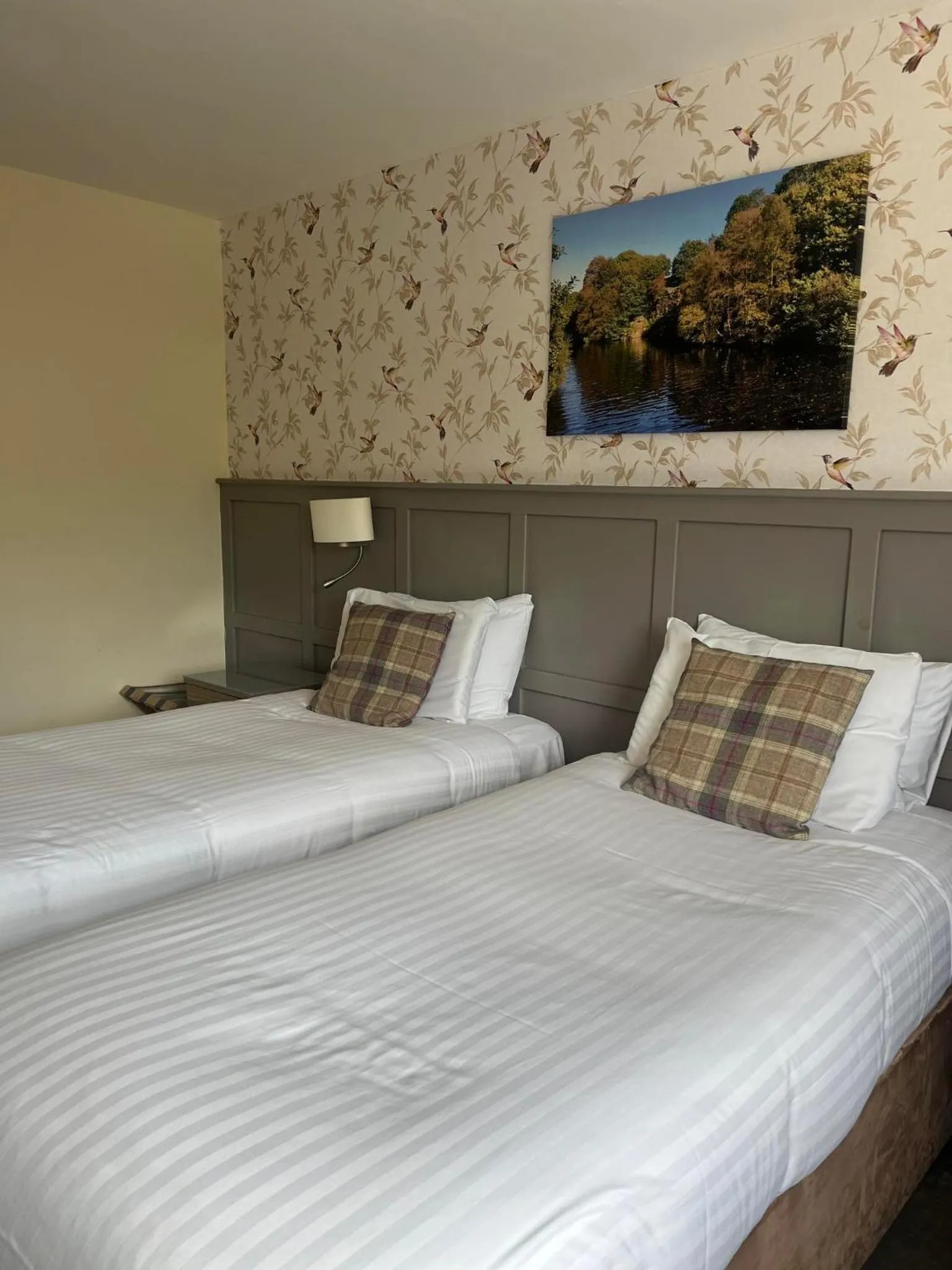 Bedroom, Bed in Royal Victoria Hotel Snowdonia