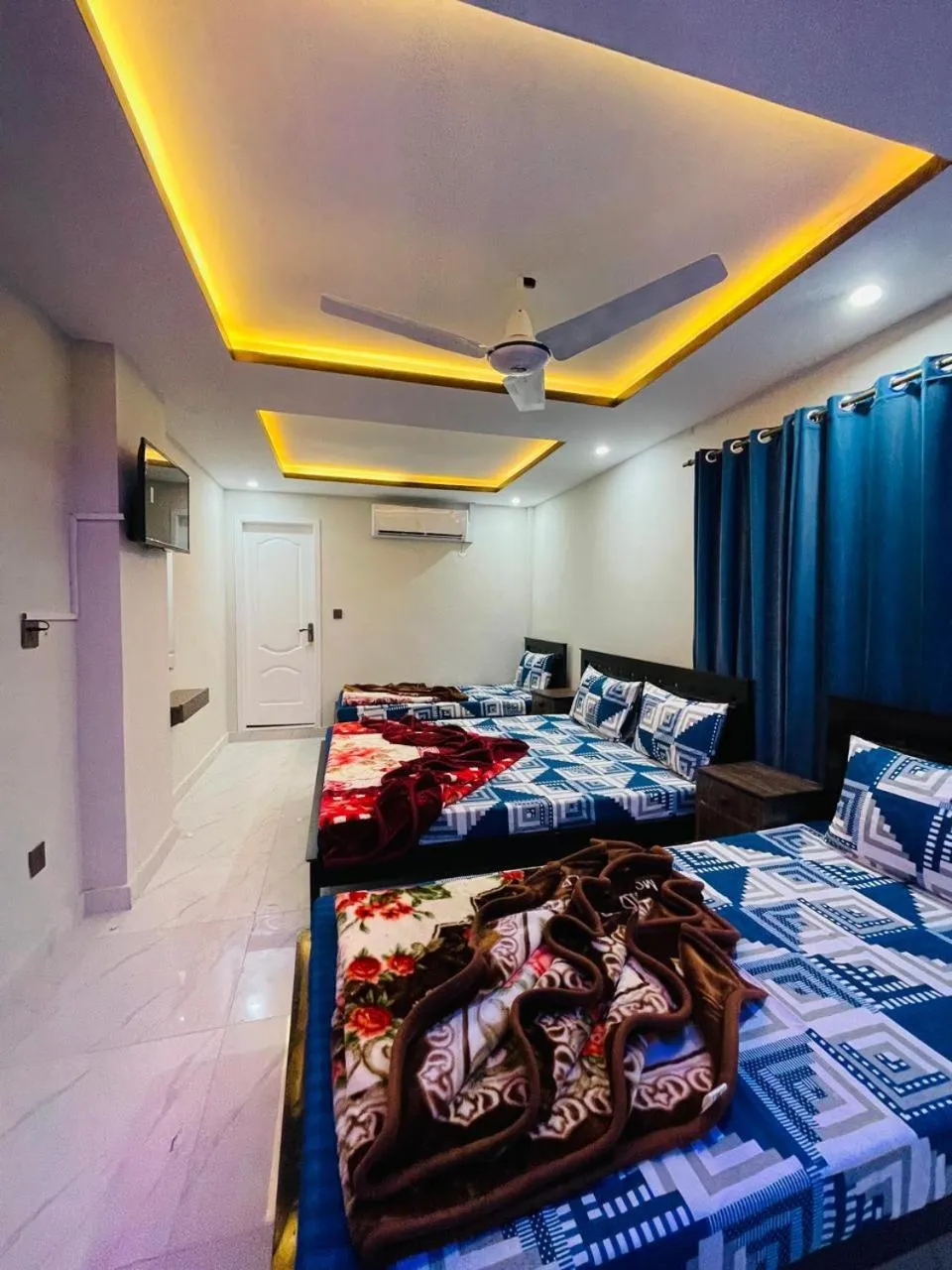 Bed in Moven Inn Hotel Islamabad