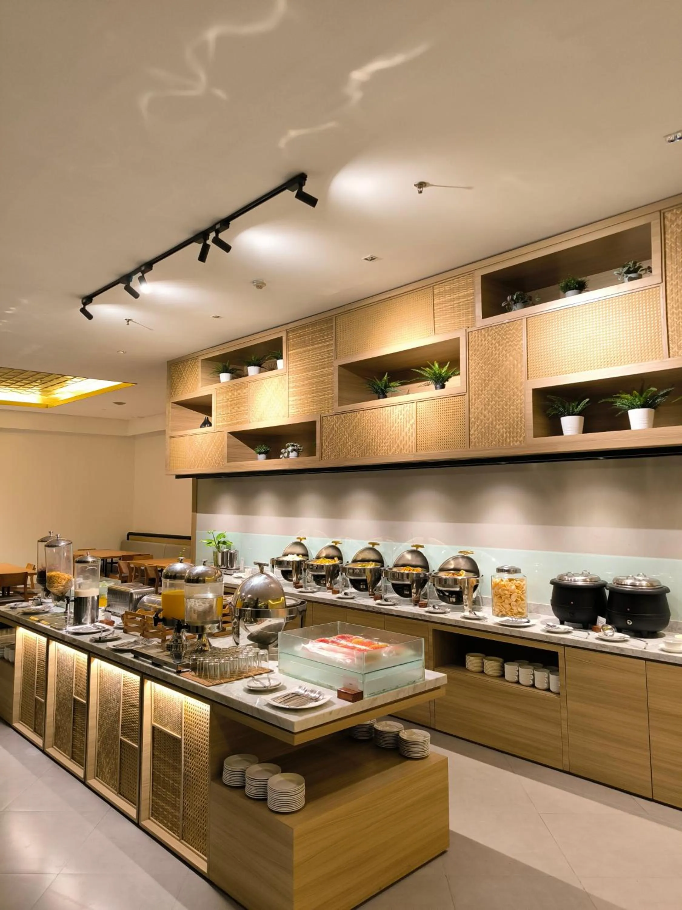 Restaurant/places to eat in ILLIRA Lite Praya Lombok