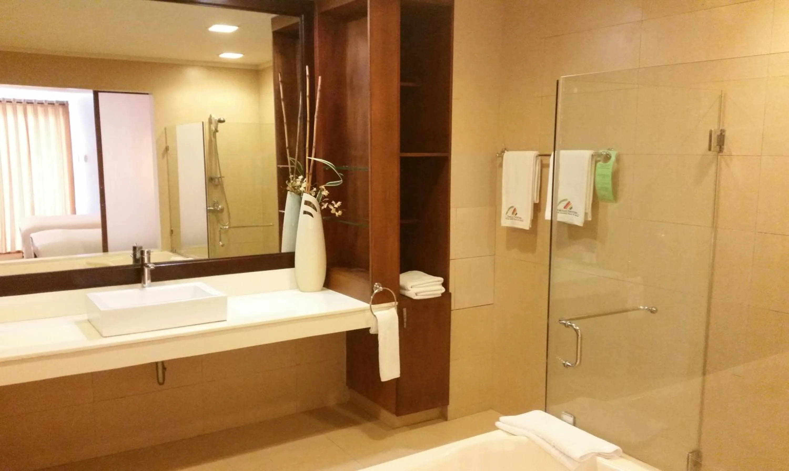 Shower in Coron Gateway Hotel & Suites