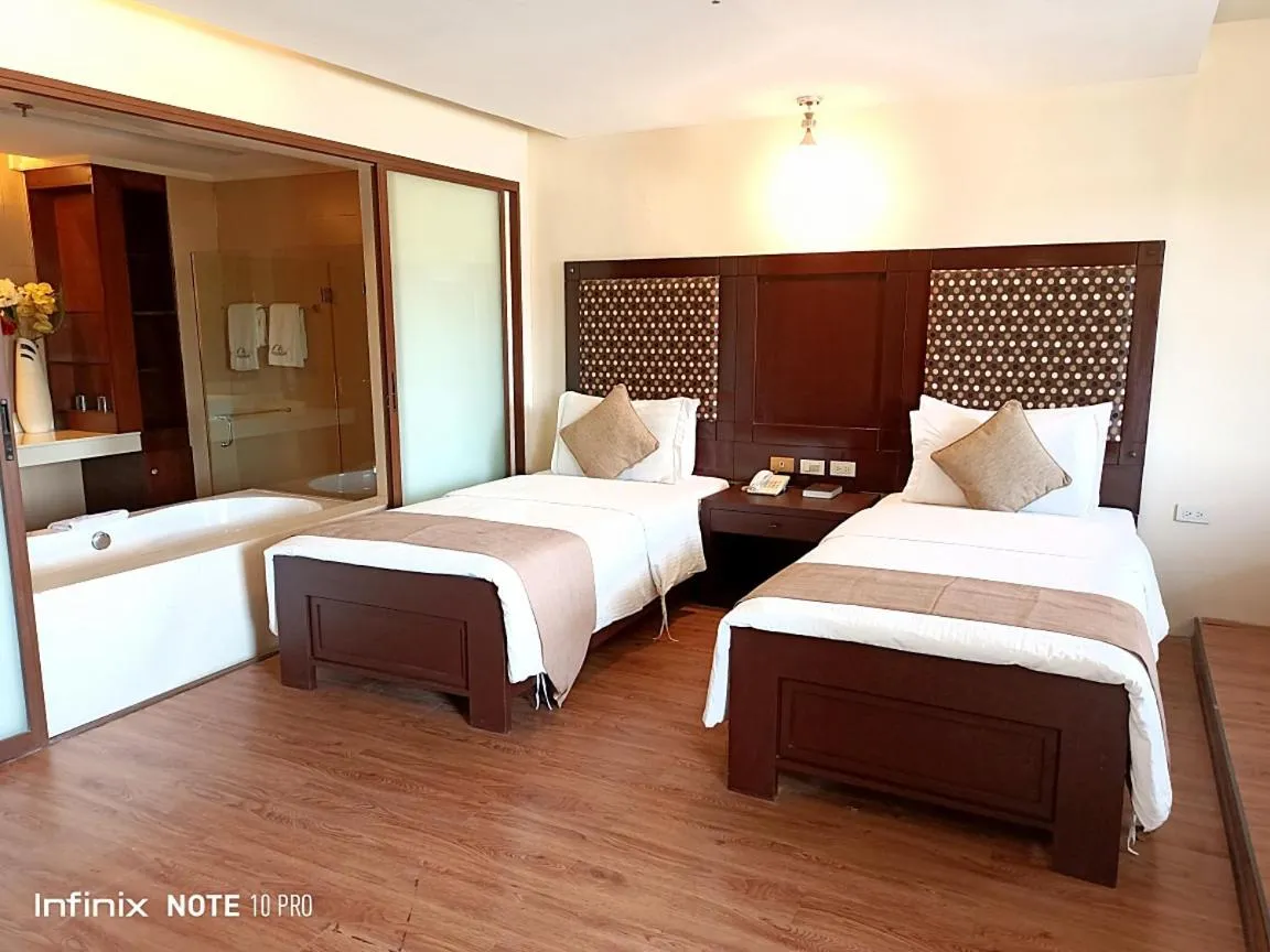 Bedroom, Bed in Coron Gateway Hotel & Suites