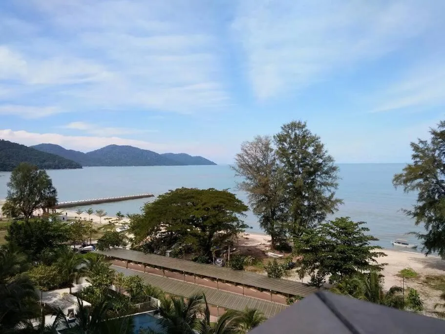 By The Sea Deluxe Condo @ Batu Ferringhi Penang