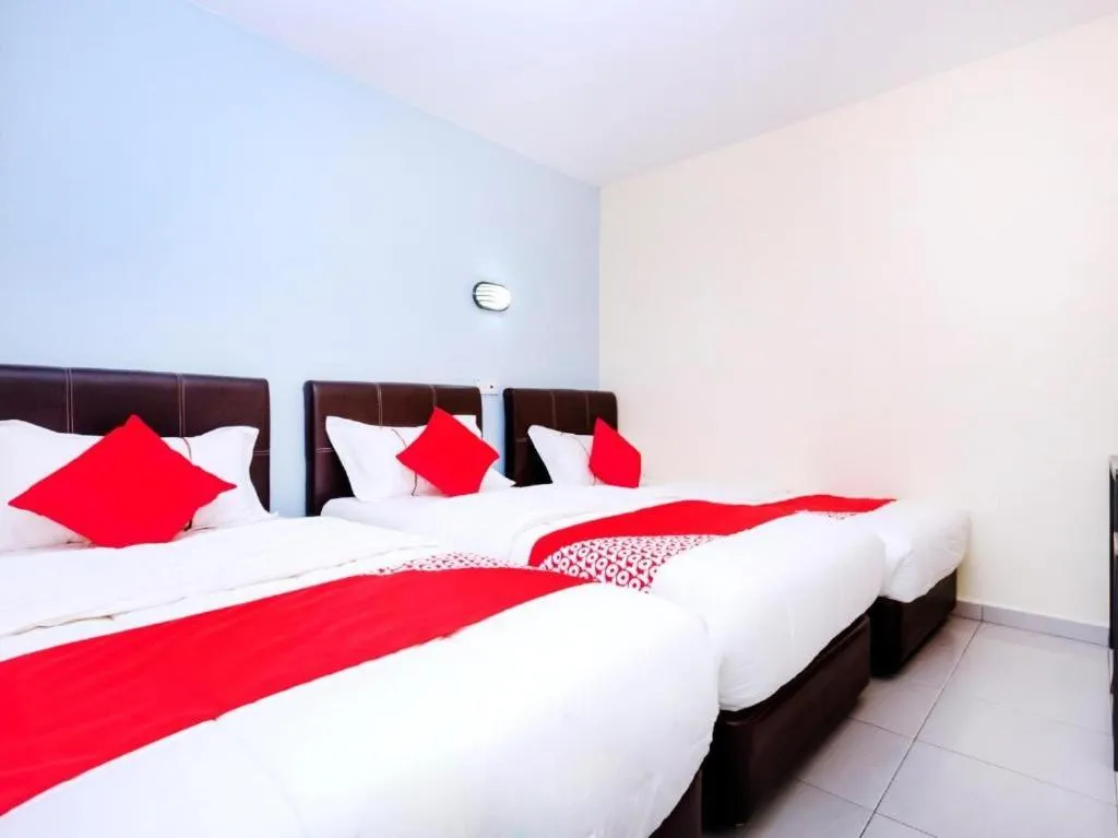 Bed in EG Hotel, Setia Tropika, JB