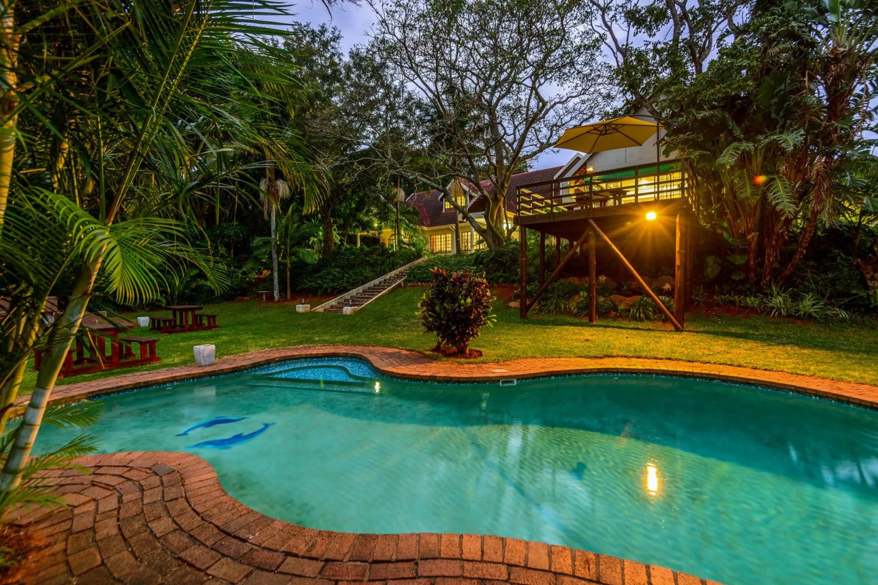 Sunset in Zesty Guesthouse