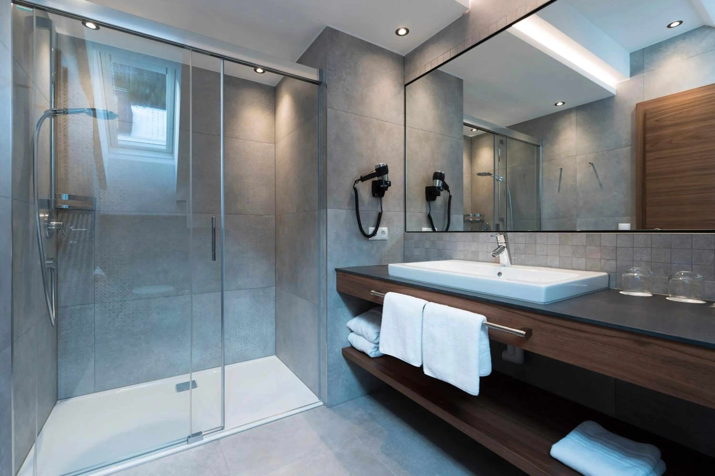 Bathroom in Hotel Garni Astoria