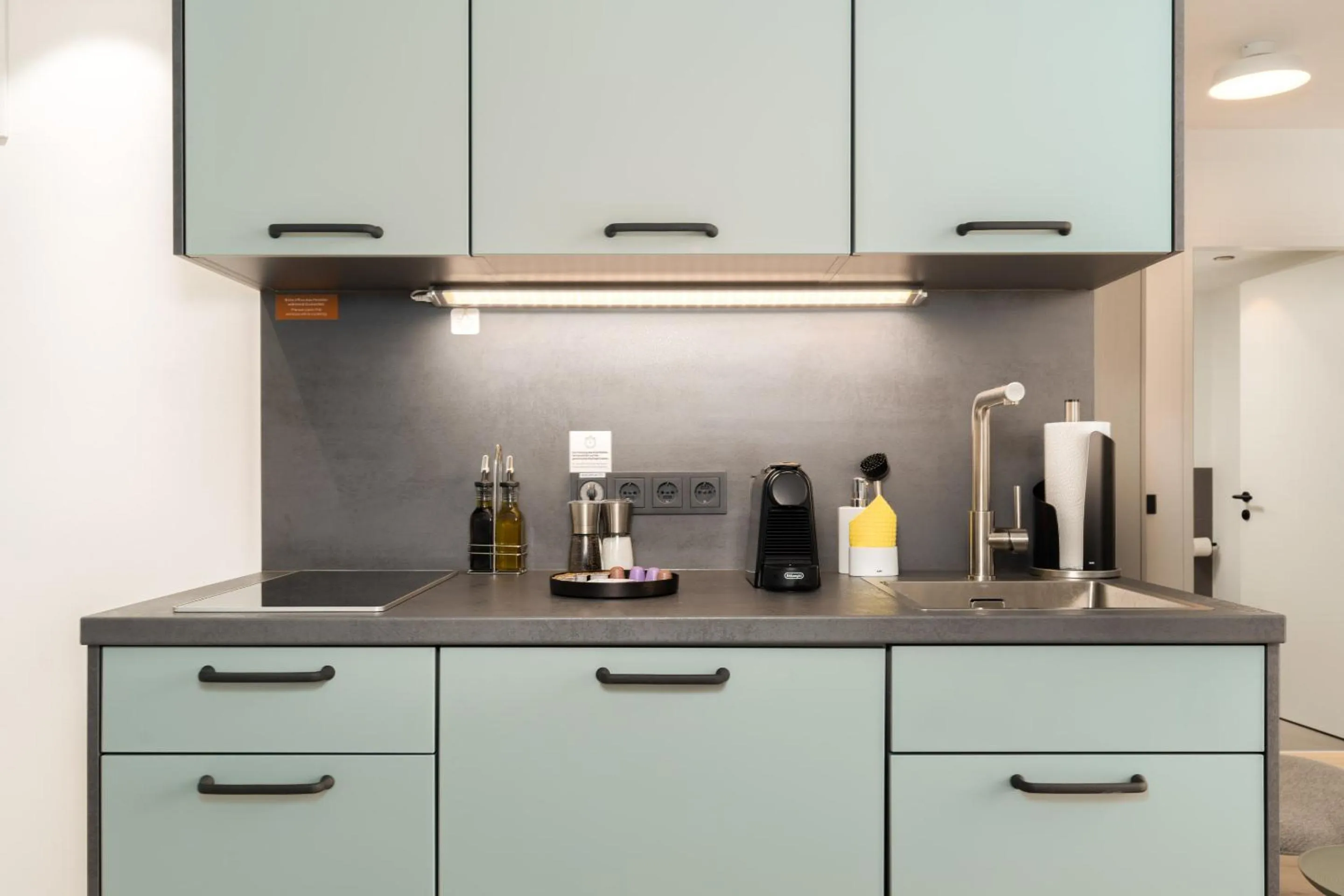 Coffee/tea facilities in Limehome Vienna Favoritenstr