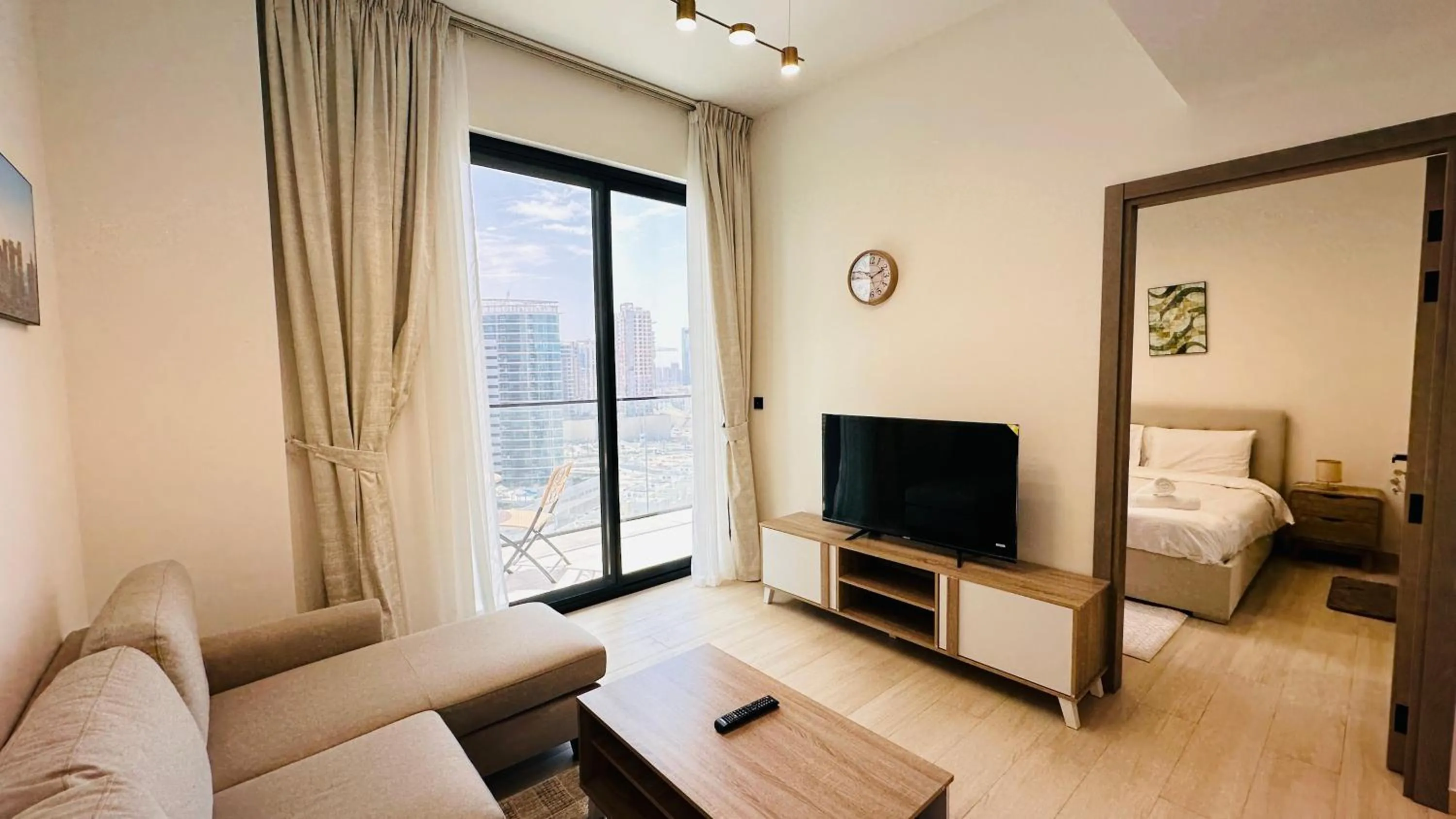 Living room in OYO 1291 Home Fully Furnished 1bed Apt @JVC