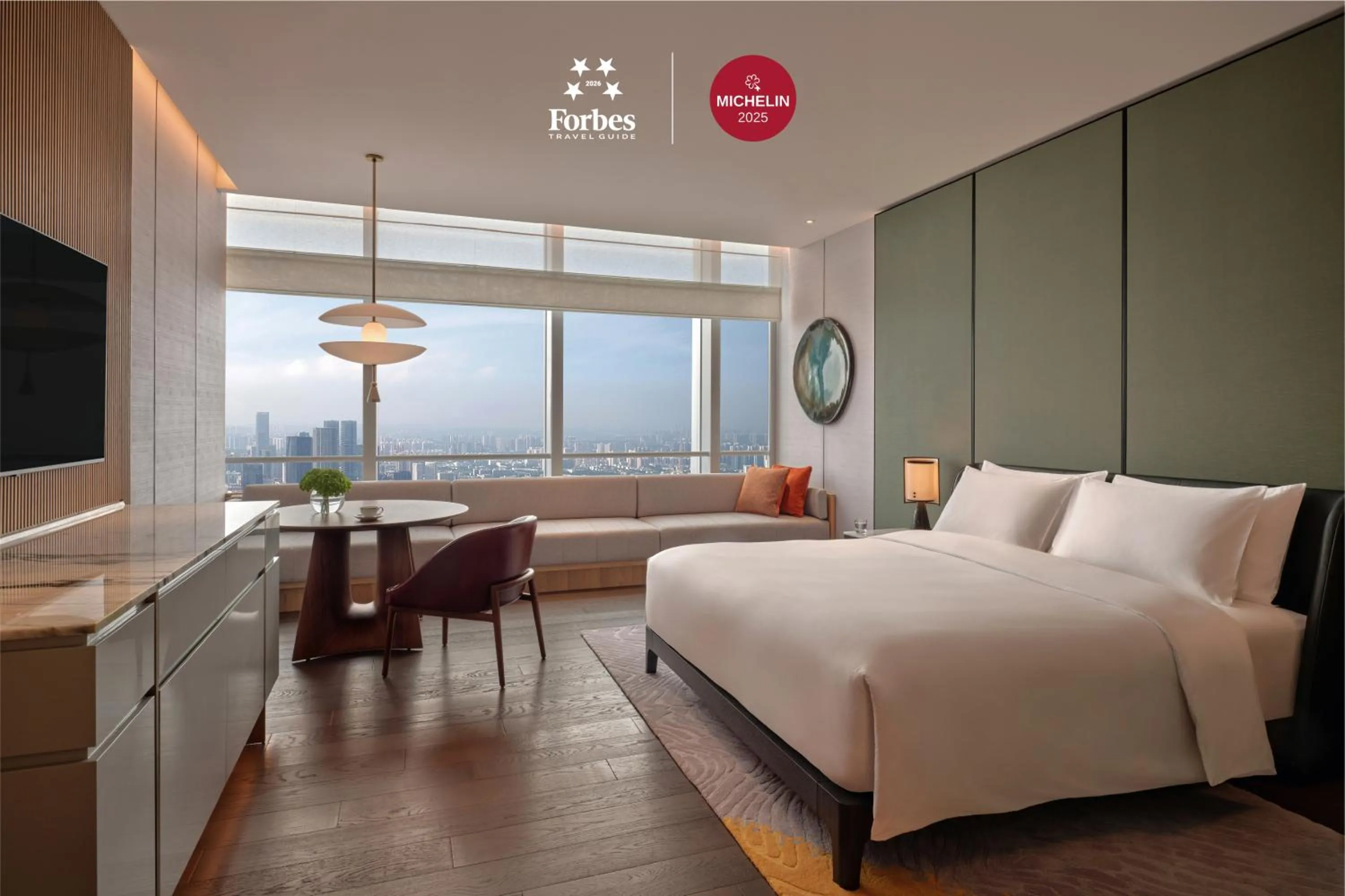 Photo of the whole room, Bed in Park Hyatt Changsha