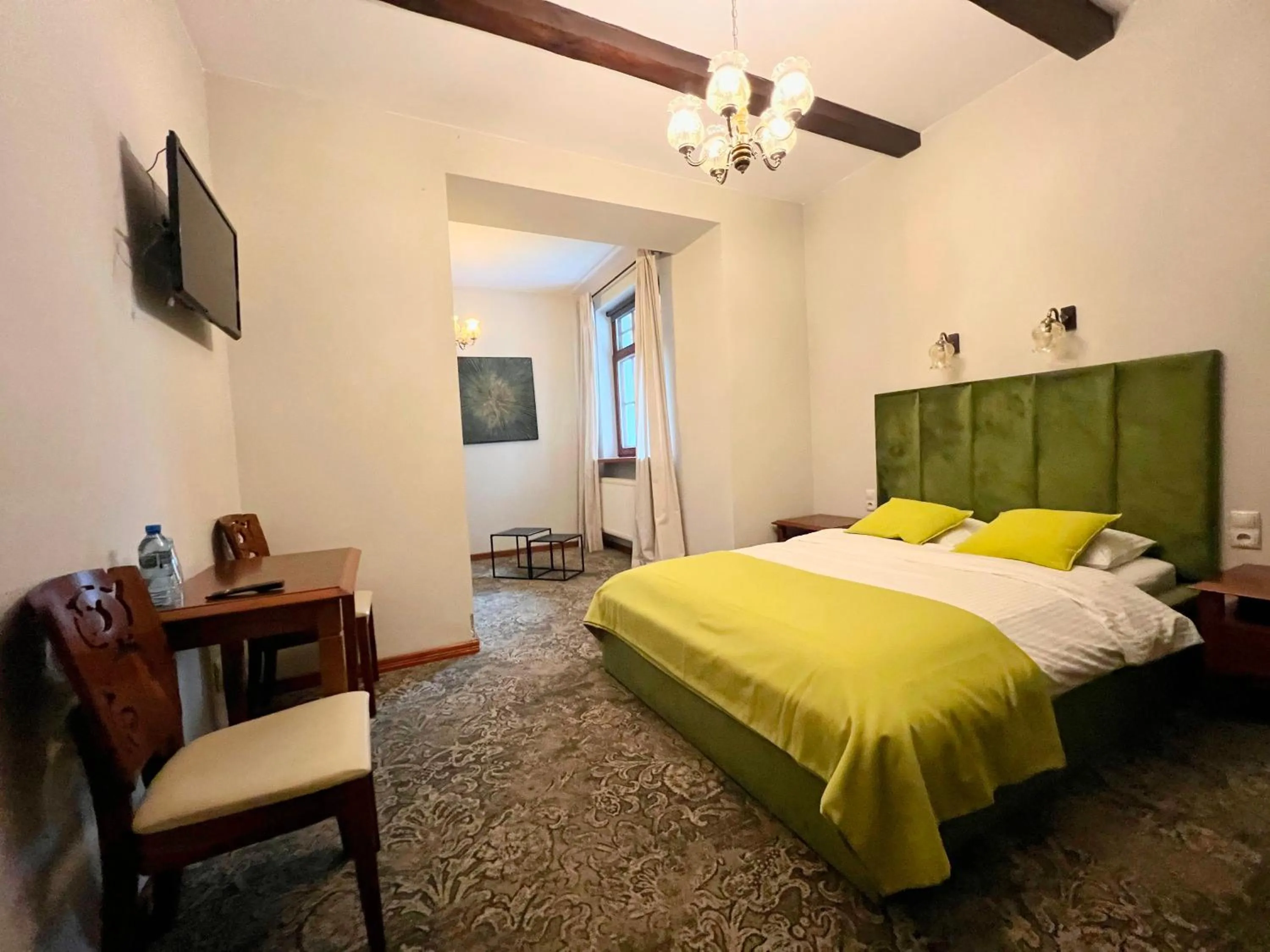 Double Room with Private Bathroom in Dworek Biały Domek