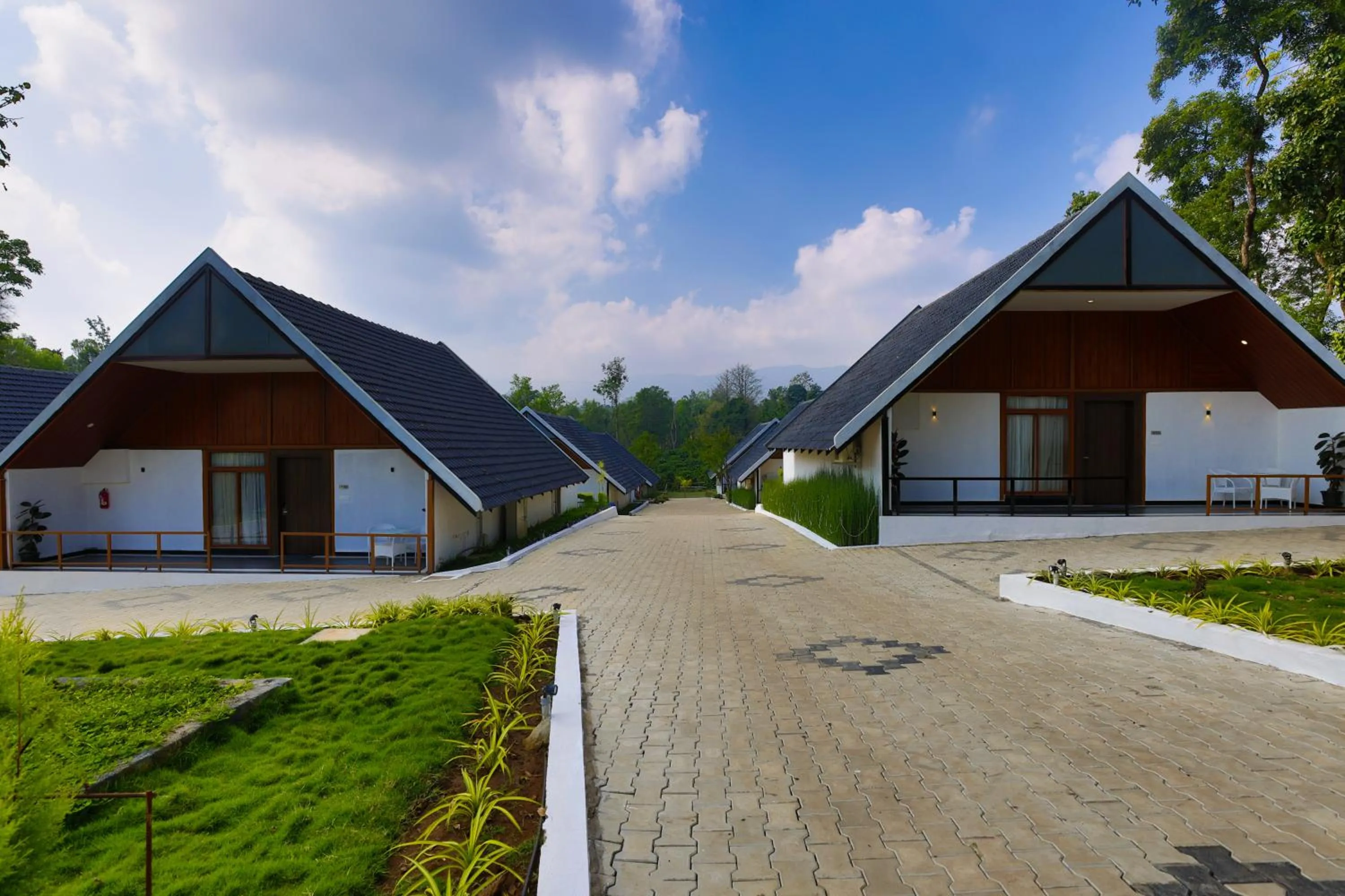 Day in The Grand Retreat - Chikmagalur