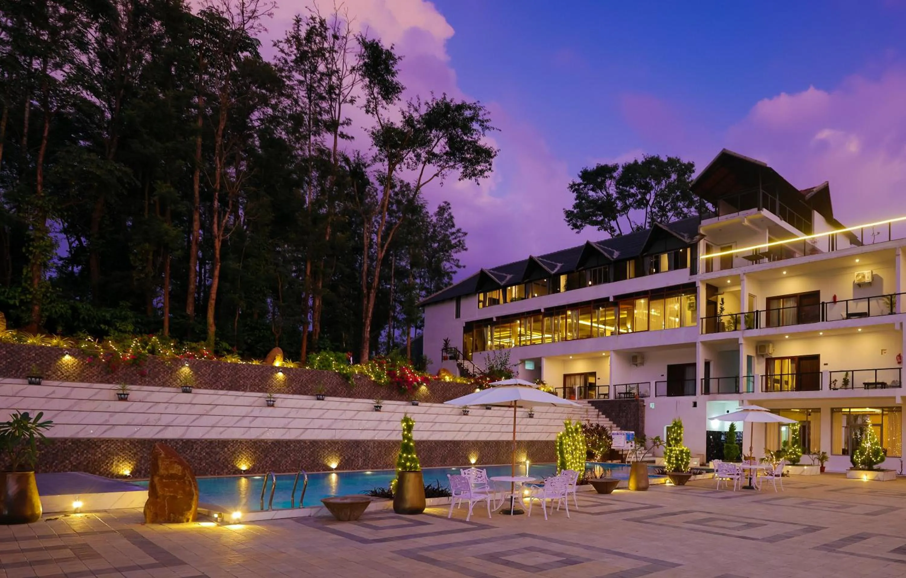 Swimming pool in The Grand Retreat - Chikmagalur