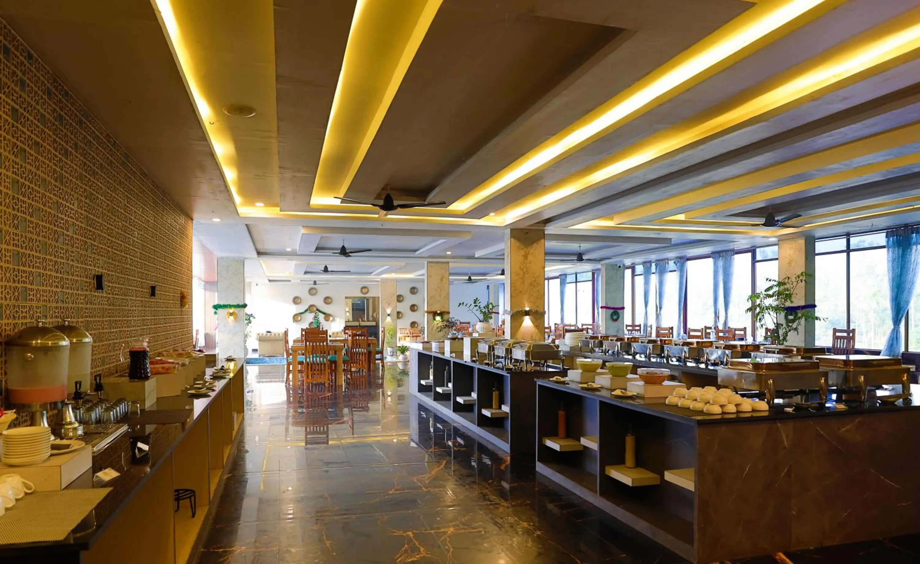 Restaurant/places to eat in The Grand Retreat - Chikmagalur